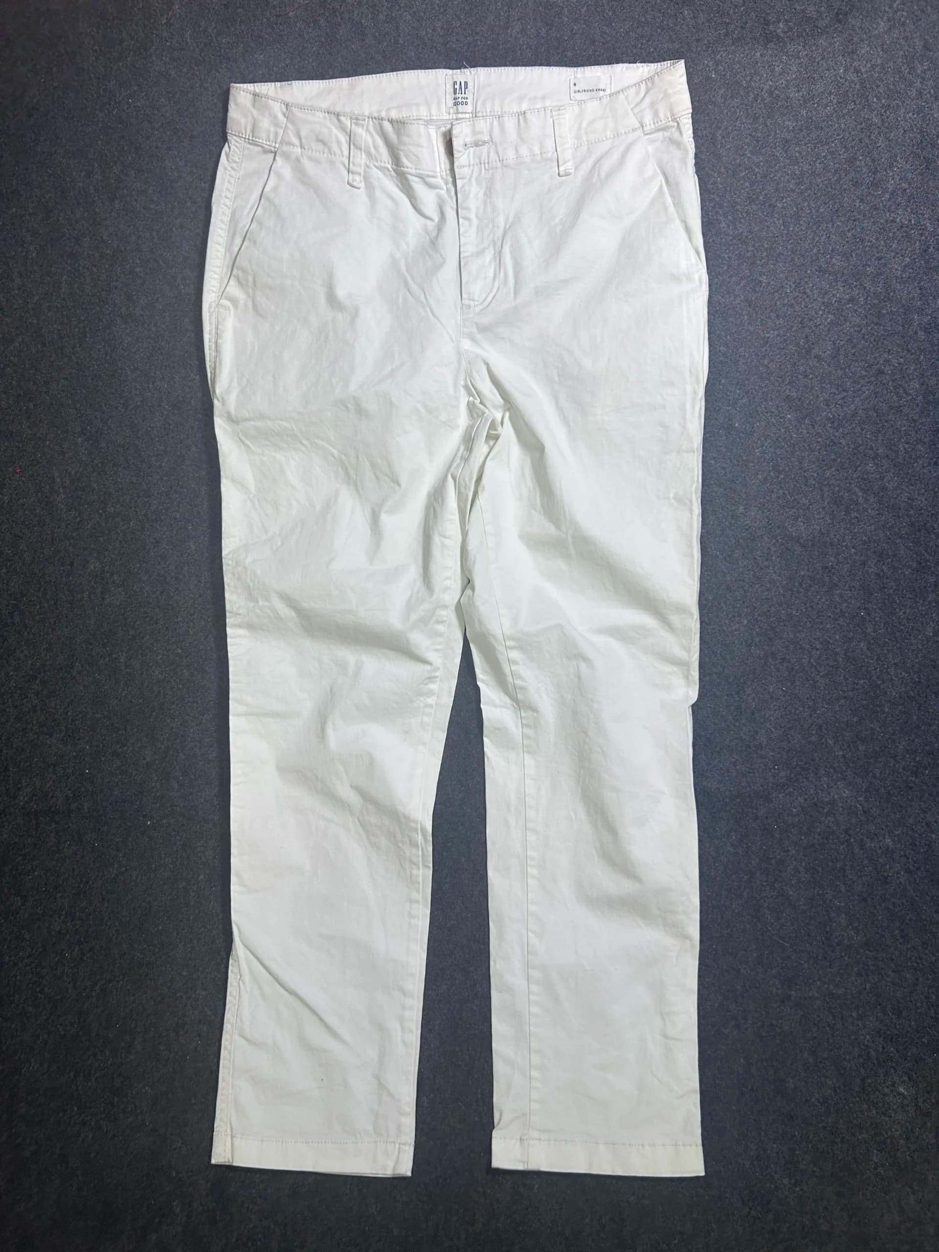 GAP White Pants front view