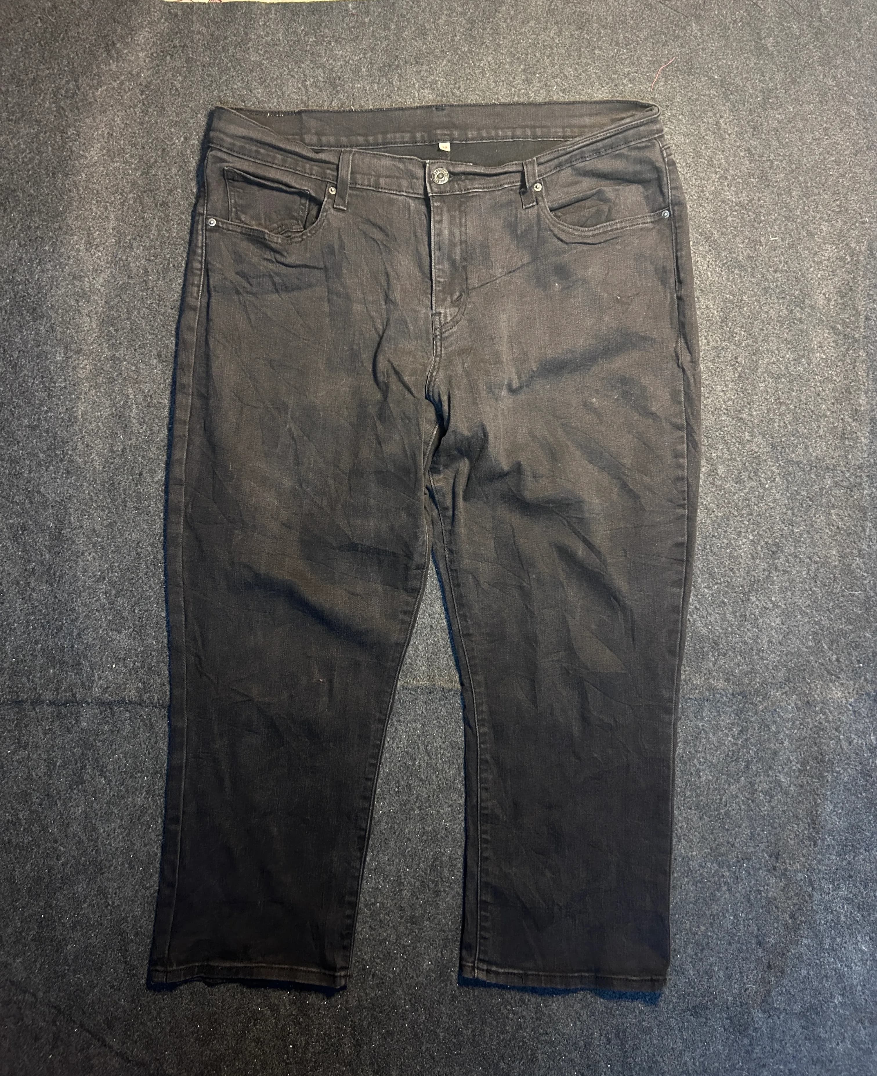 Levi's Black Denim Jeans front view