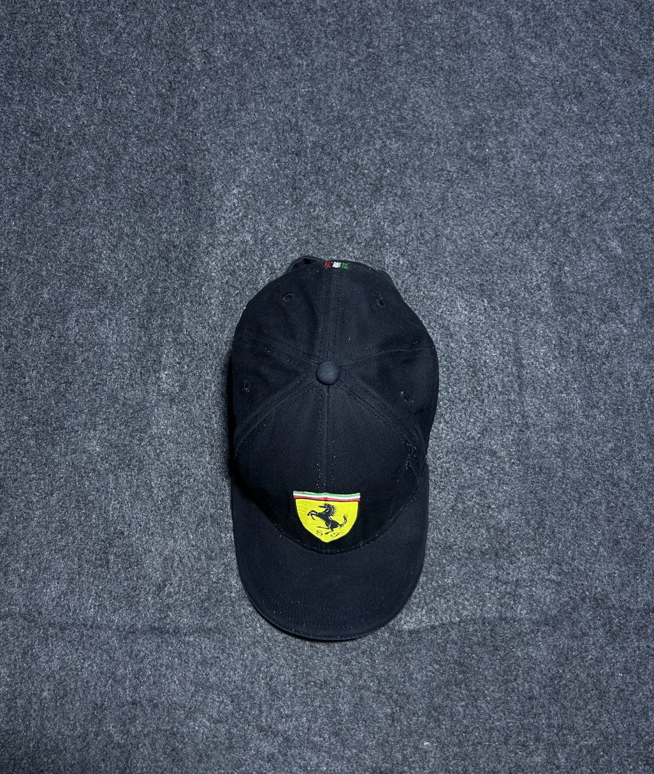 Black simple alternate view