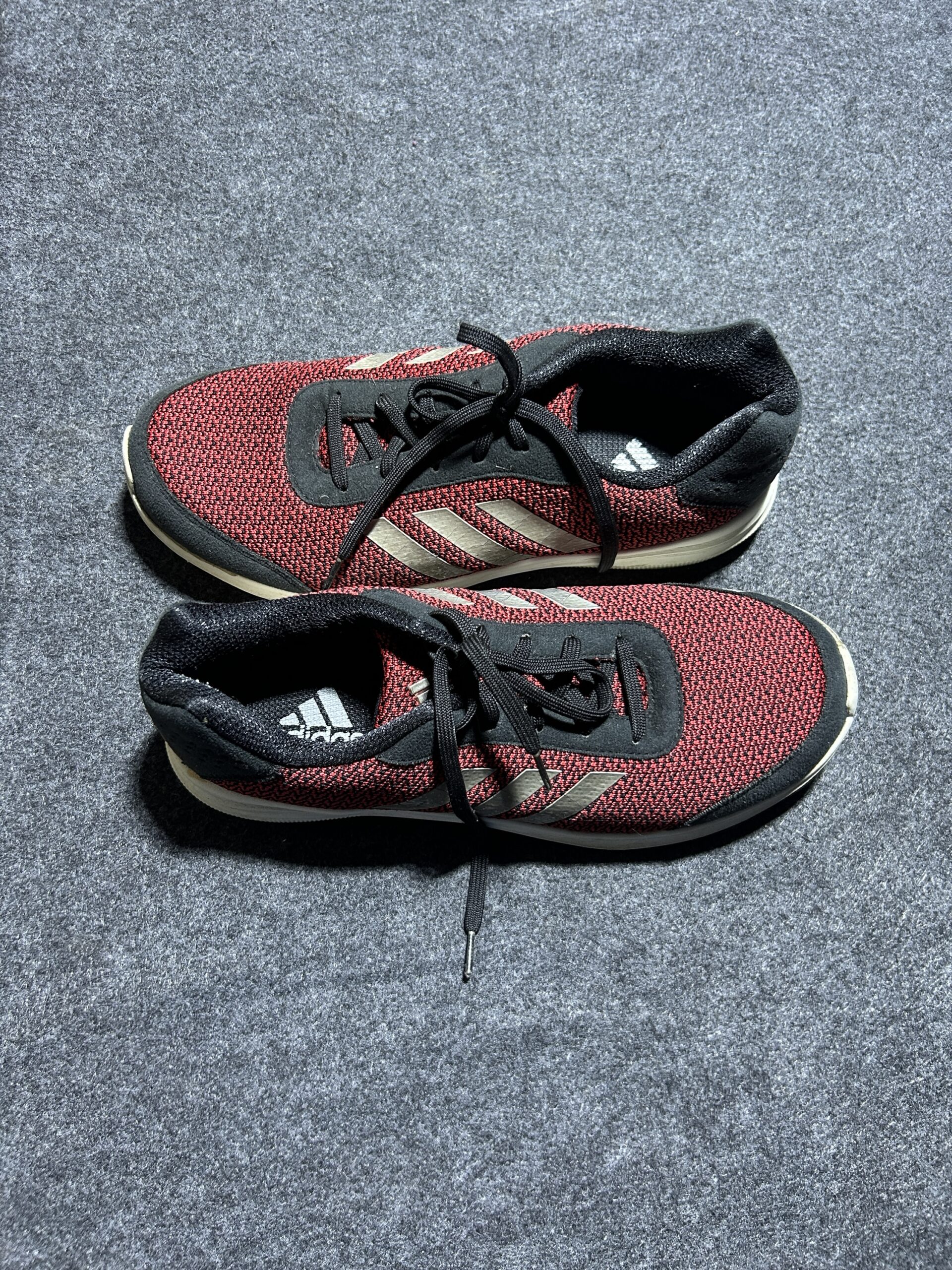Adidas Black simple detail view