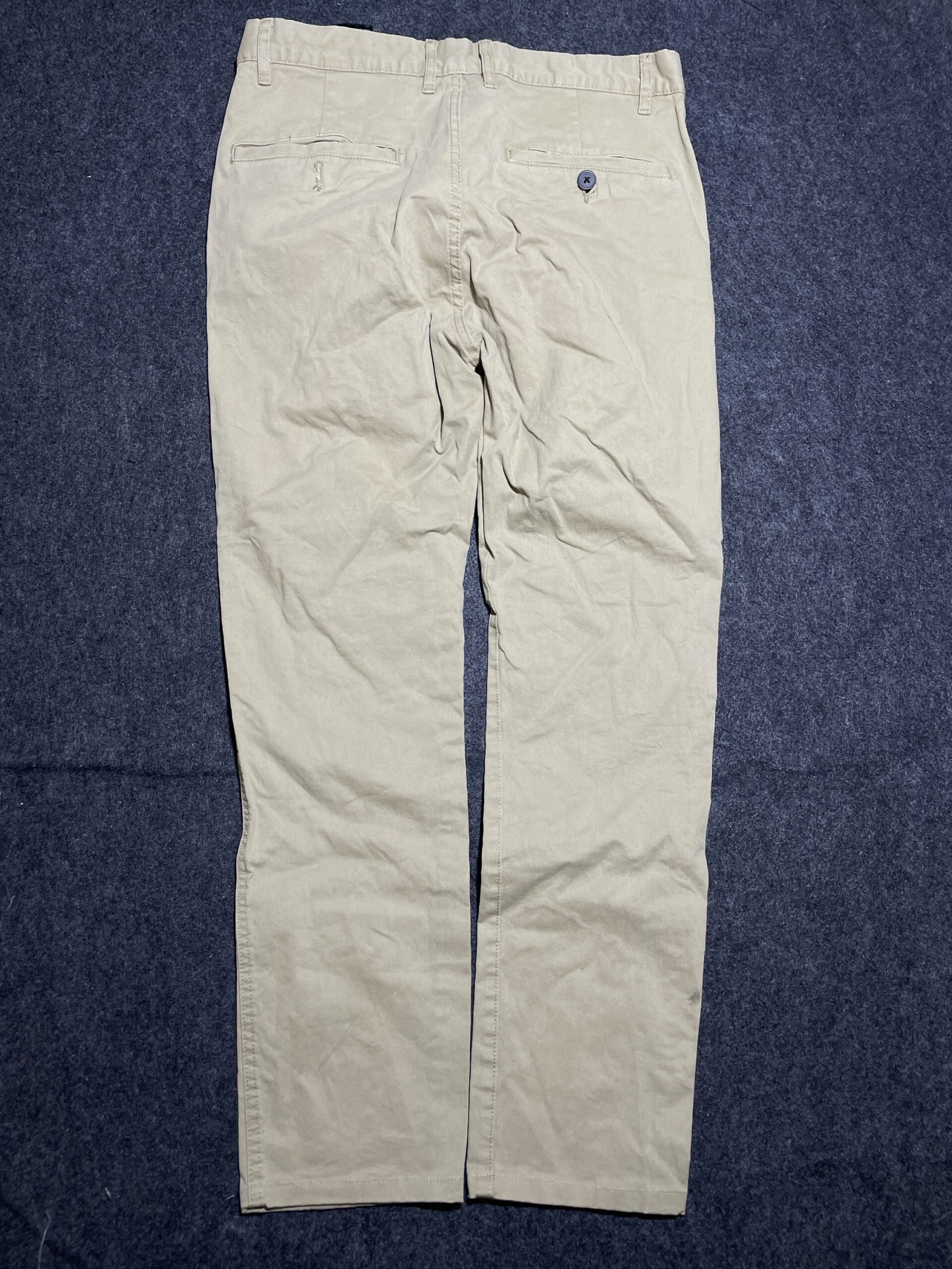 Khaki Chinos detail view