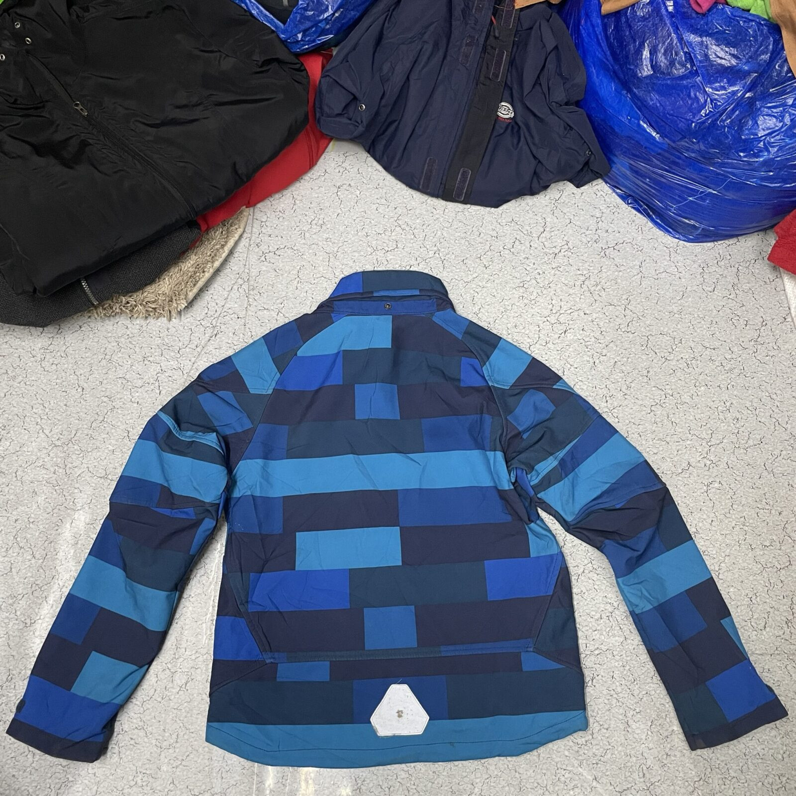 Blue Jacket alternate view