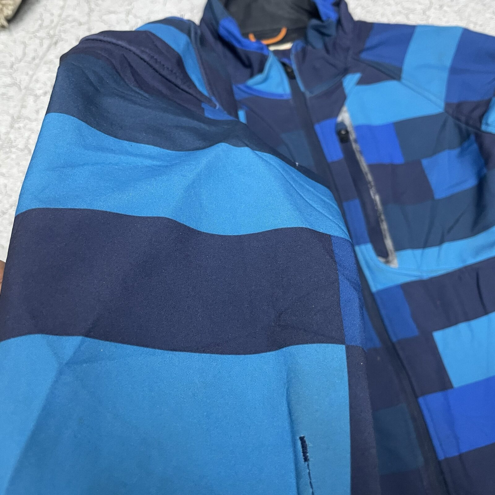 Blue Jacket detail view