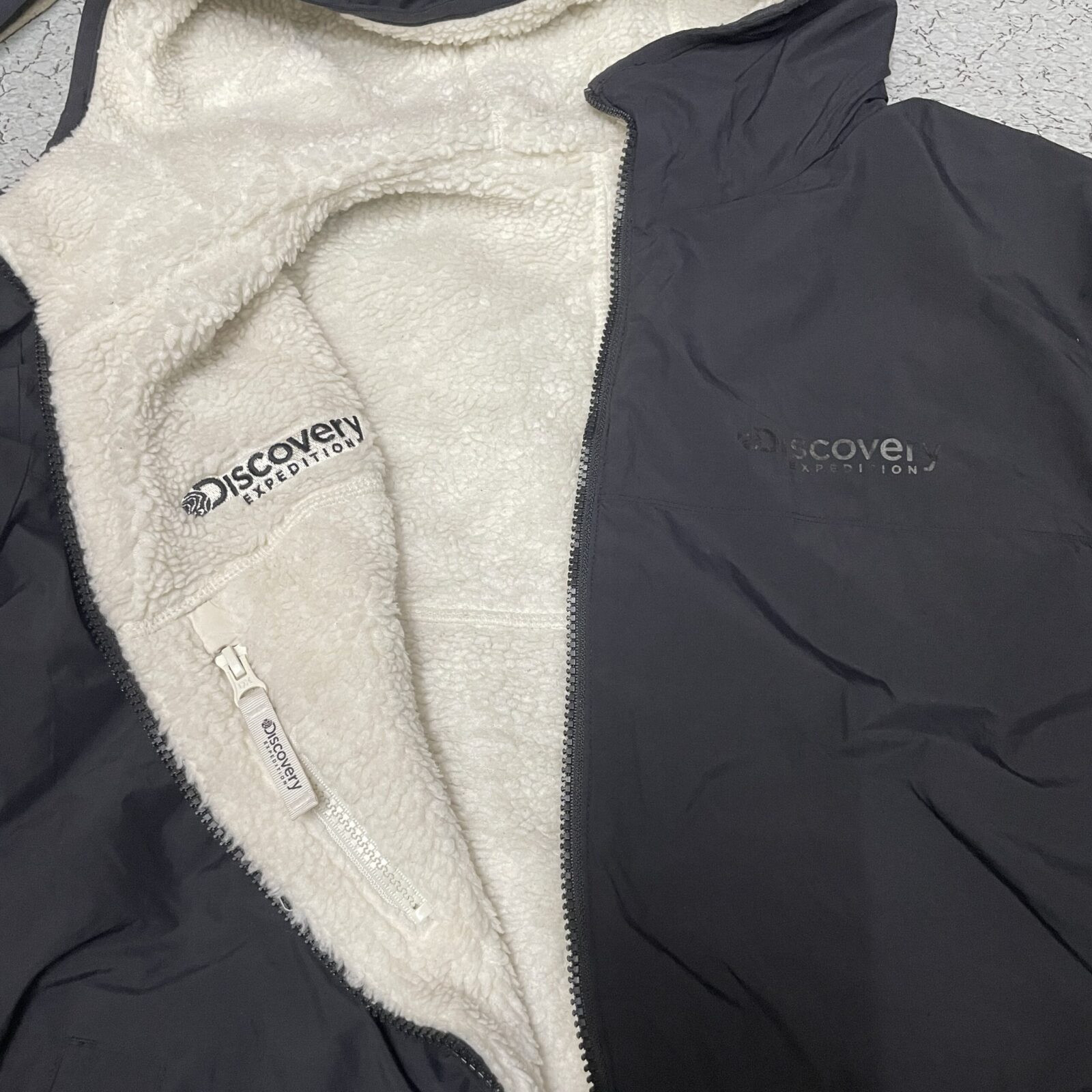 Jacket detail view