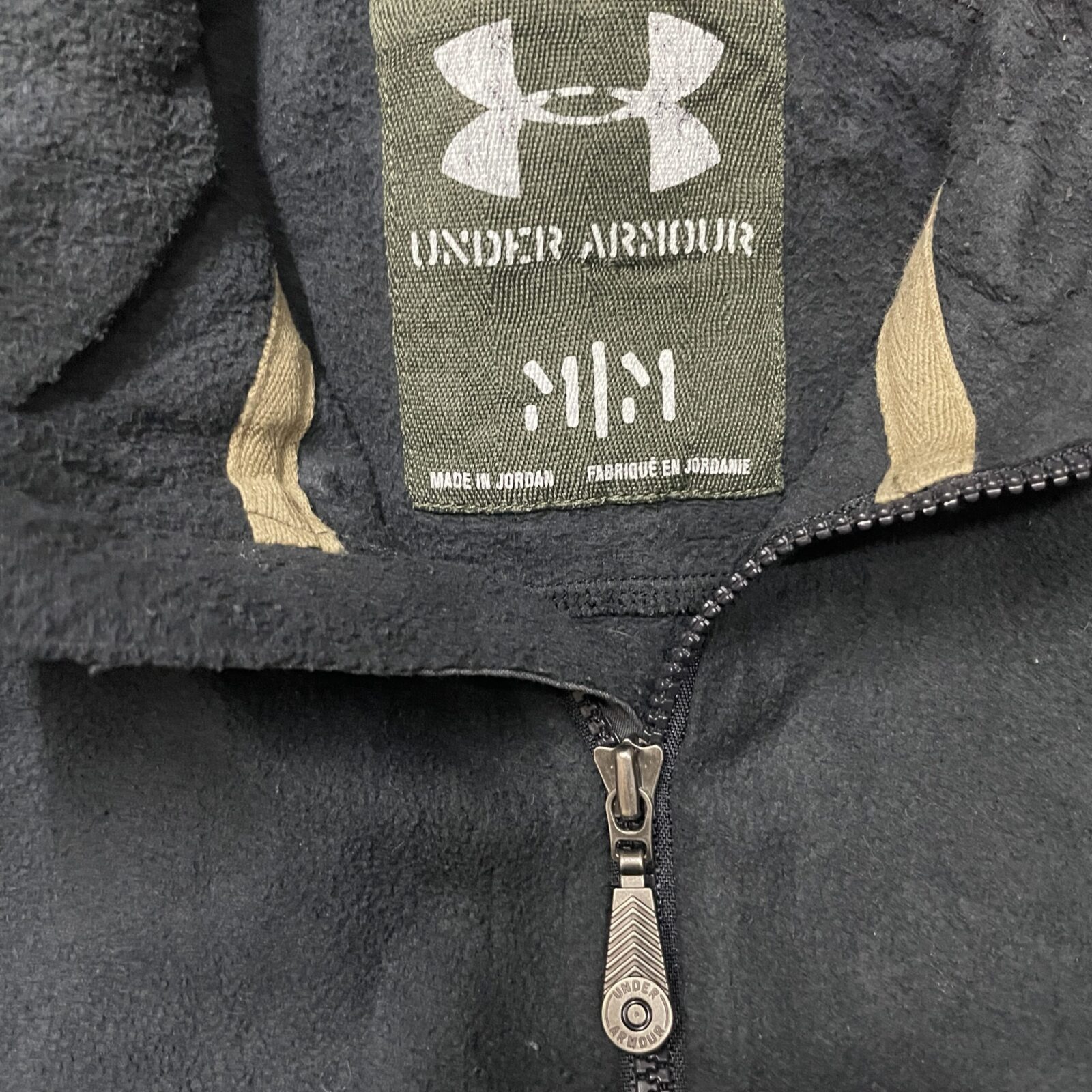 Under Armour Black Sweater detail view