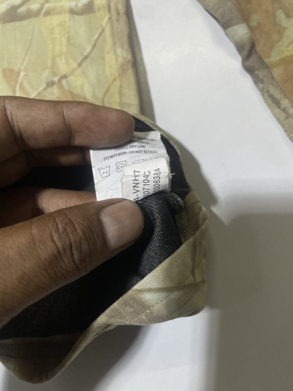 Under Armour simple detail view