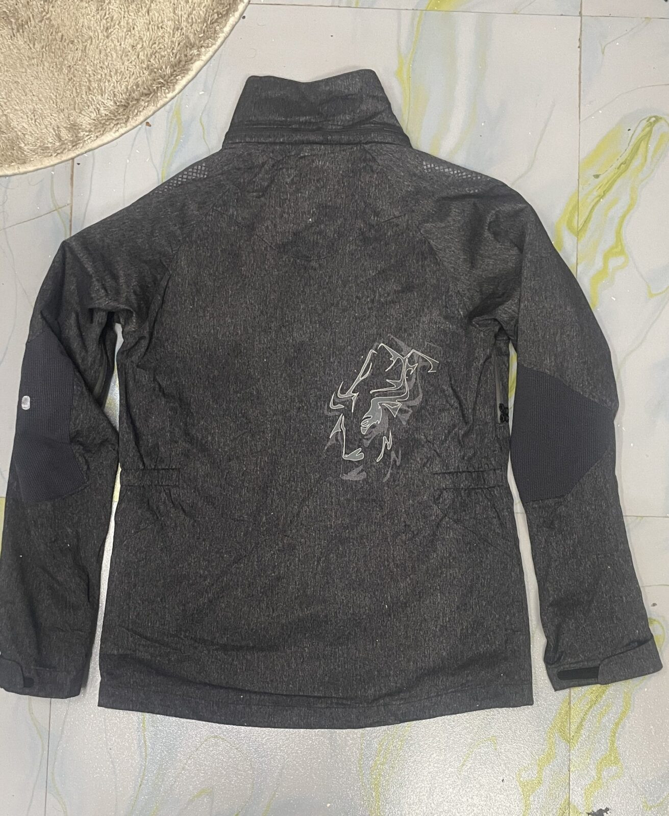 Jacket alternate view