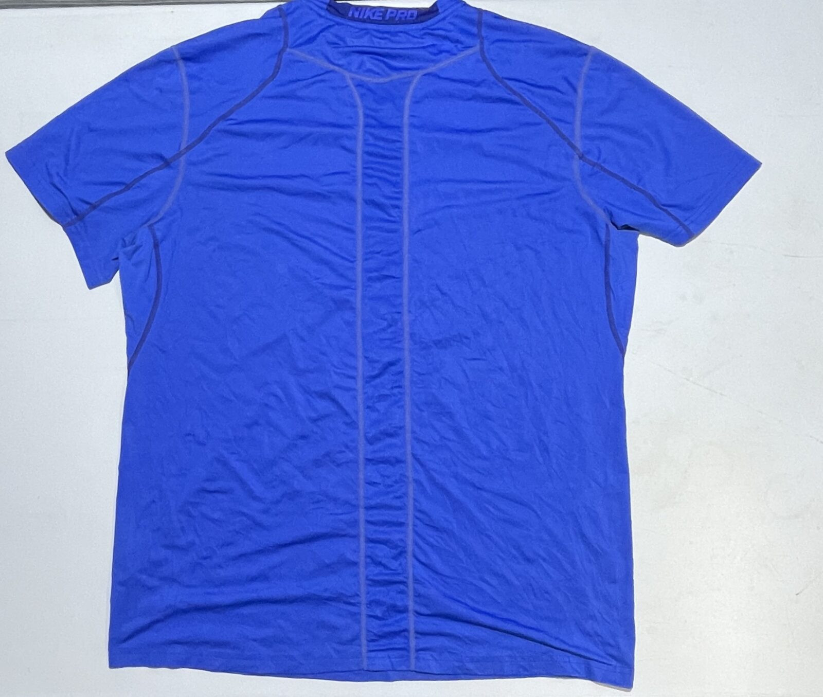 Nike simple alternate view