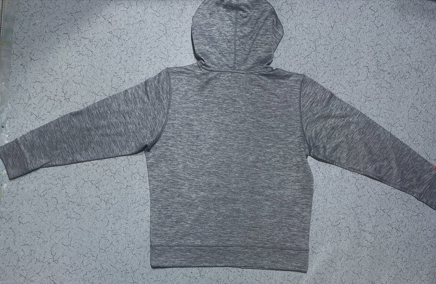 Under Armour Hoodie detail view