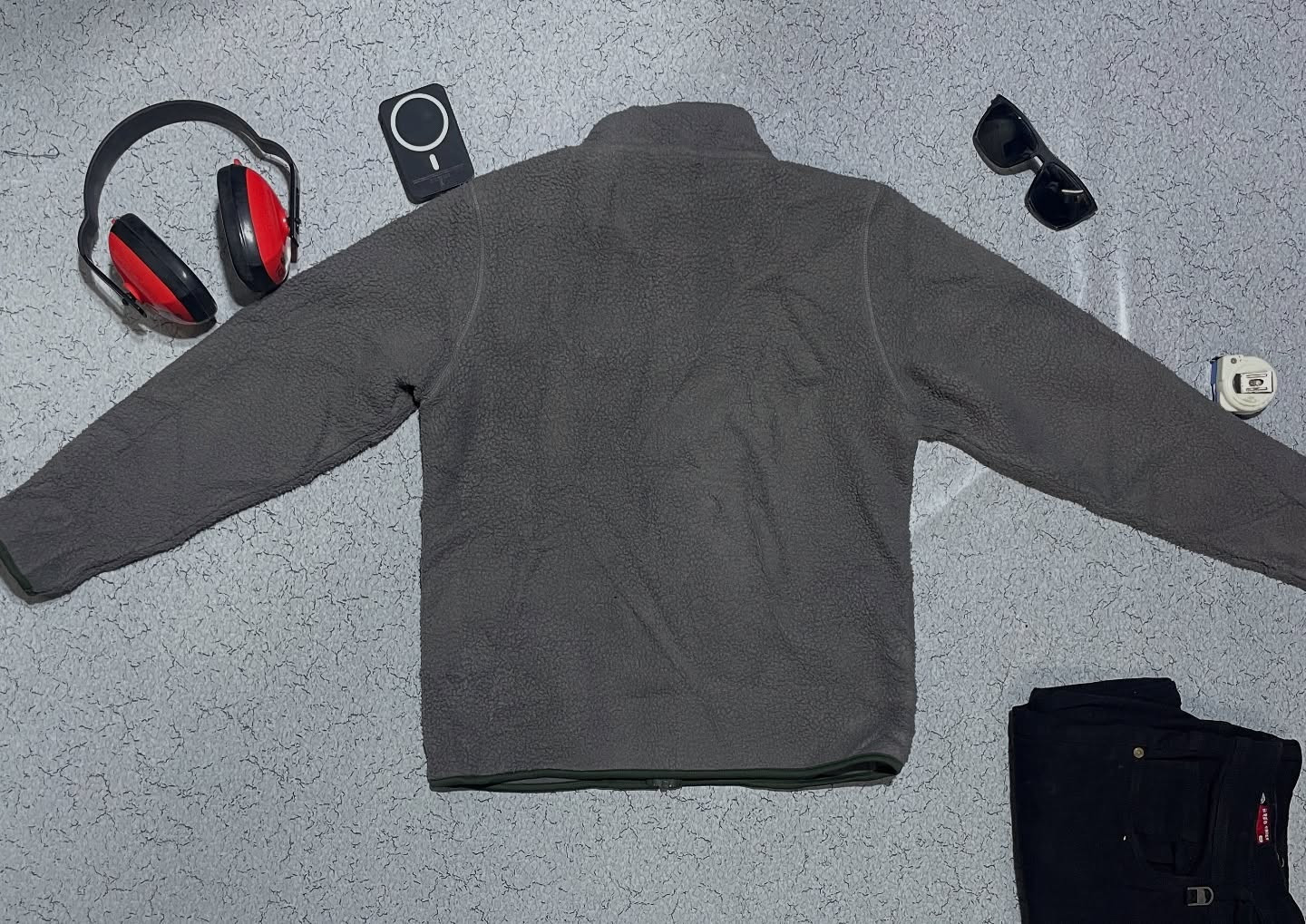 GAP Grey simple alternate view