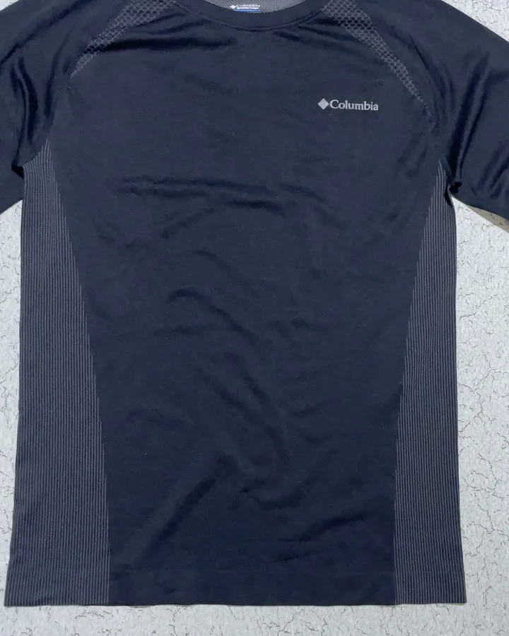 Columbia Black simple front view