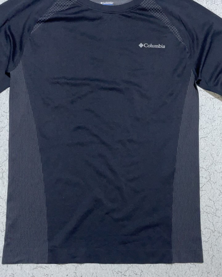 Columbia Black simple alternate view