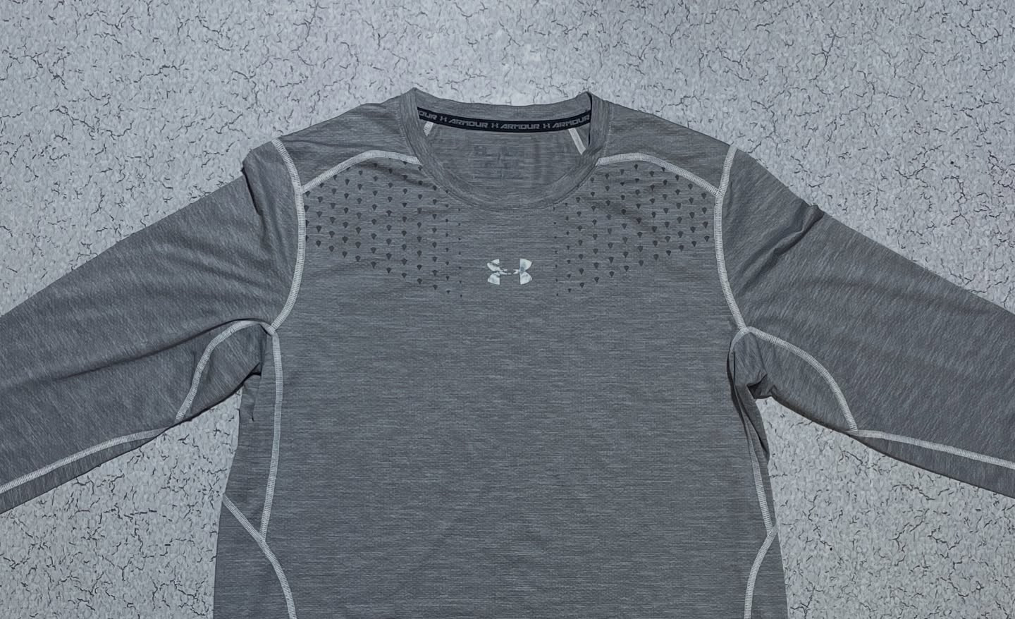 Under Armour T-Shirt detail view