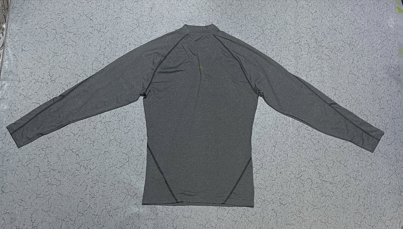 Asics T-Shirt detail view