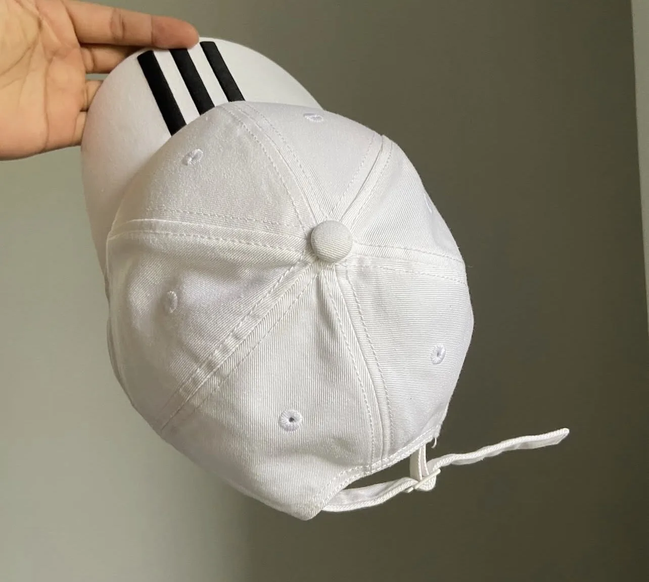 Adidas White simple detail view