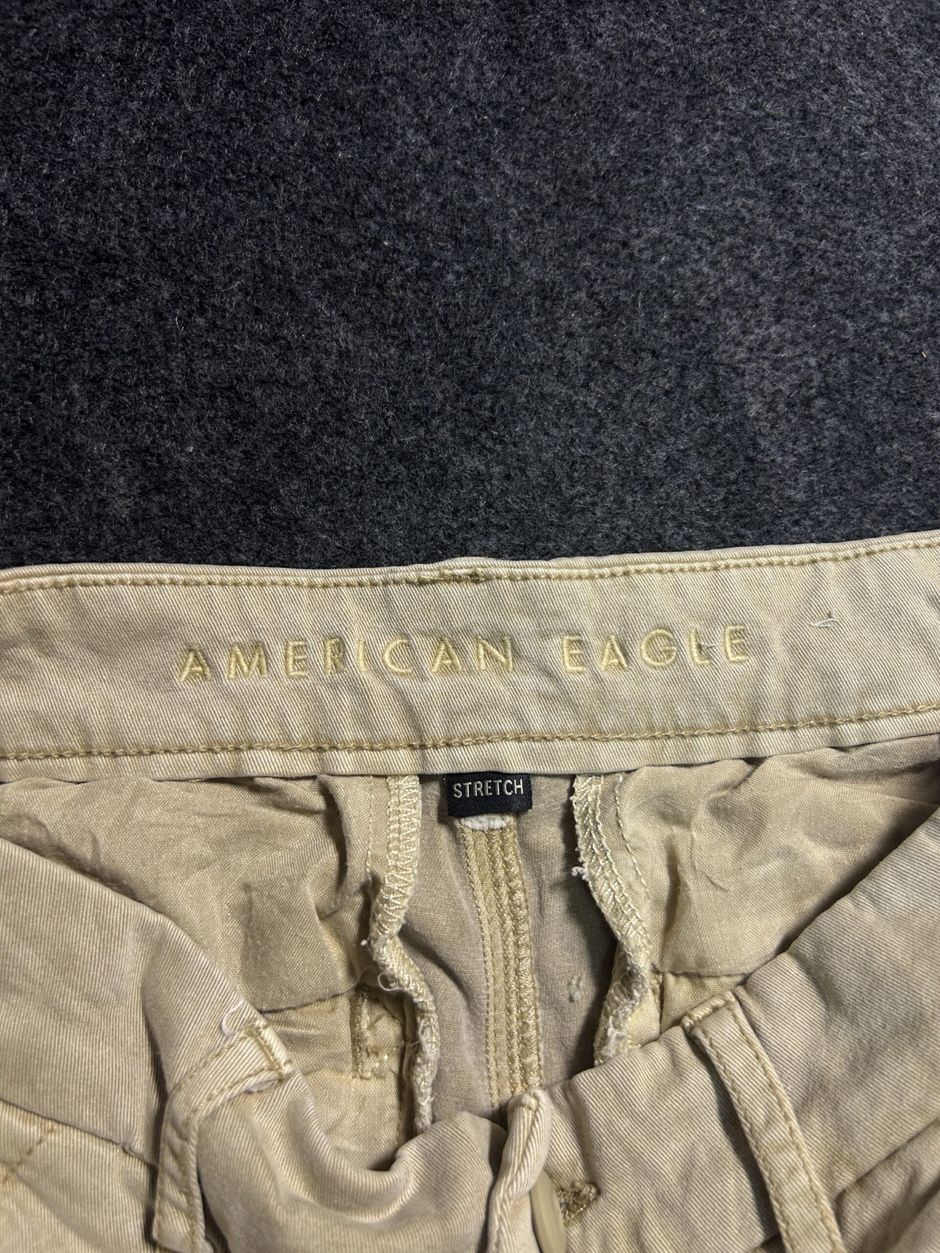 Beige Jeans detail view