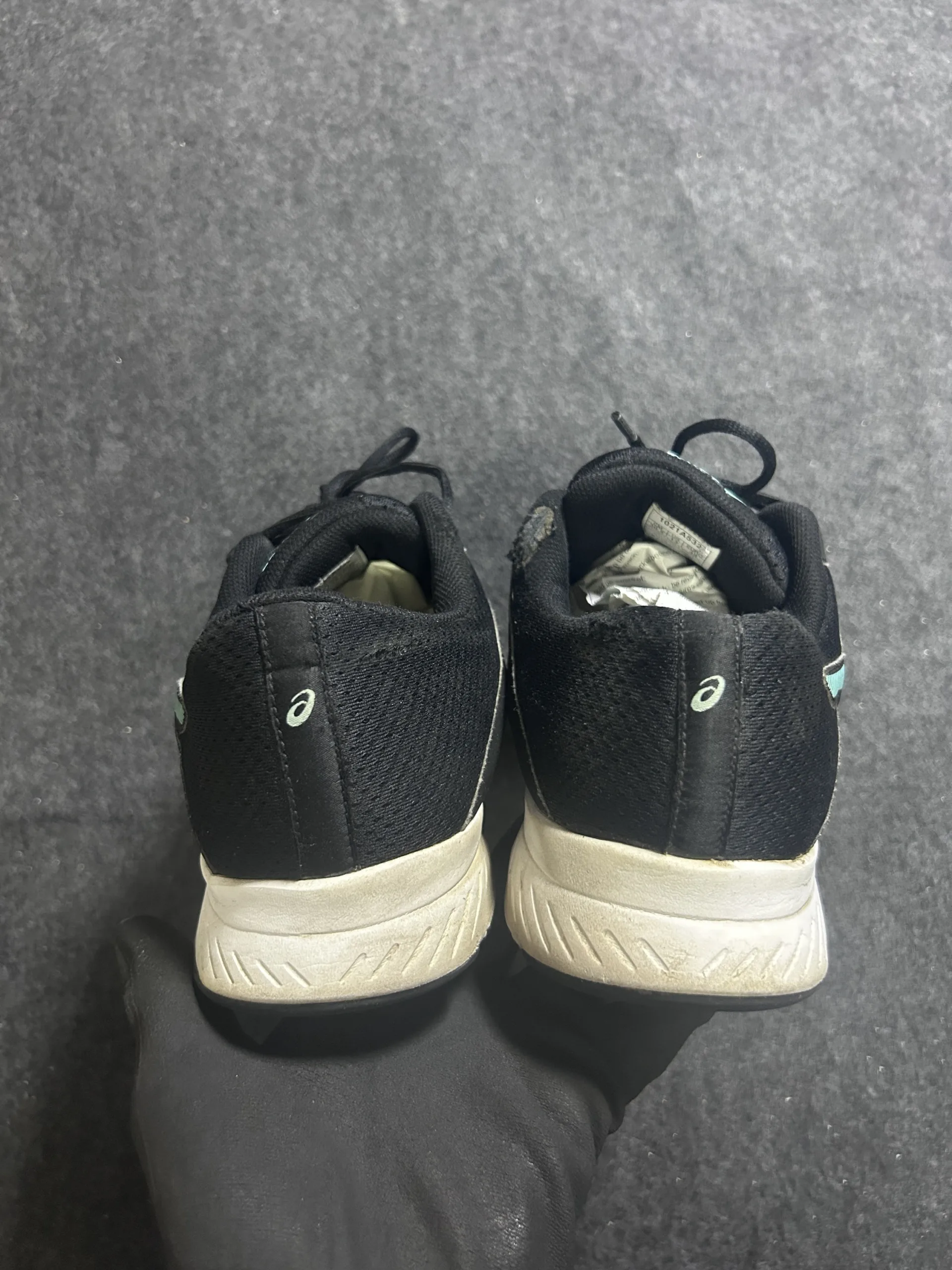 Asics Black simple detail view