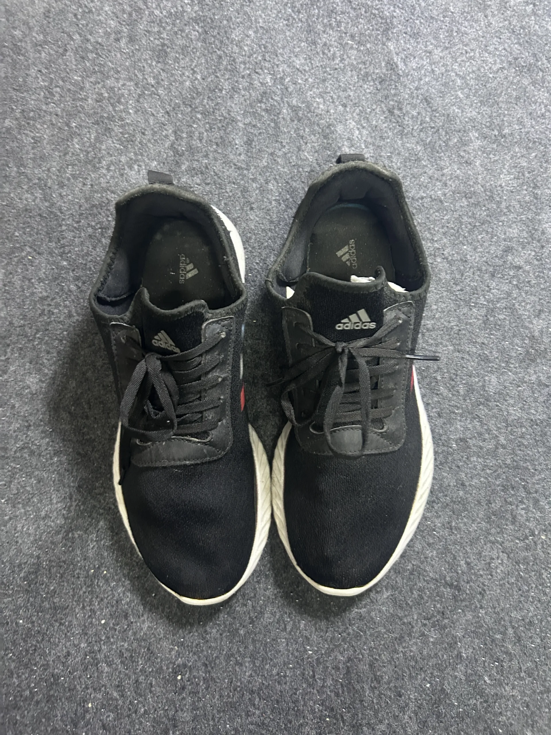 Adidas Black simple detail view