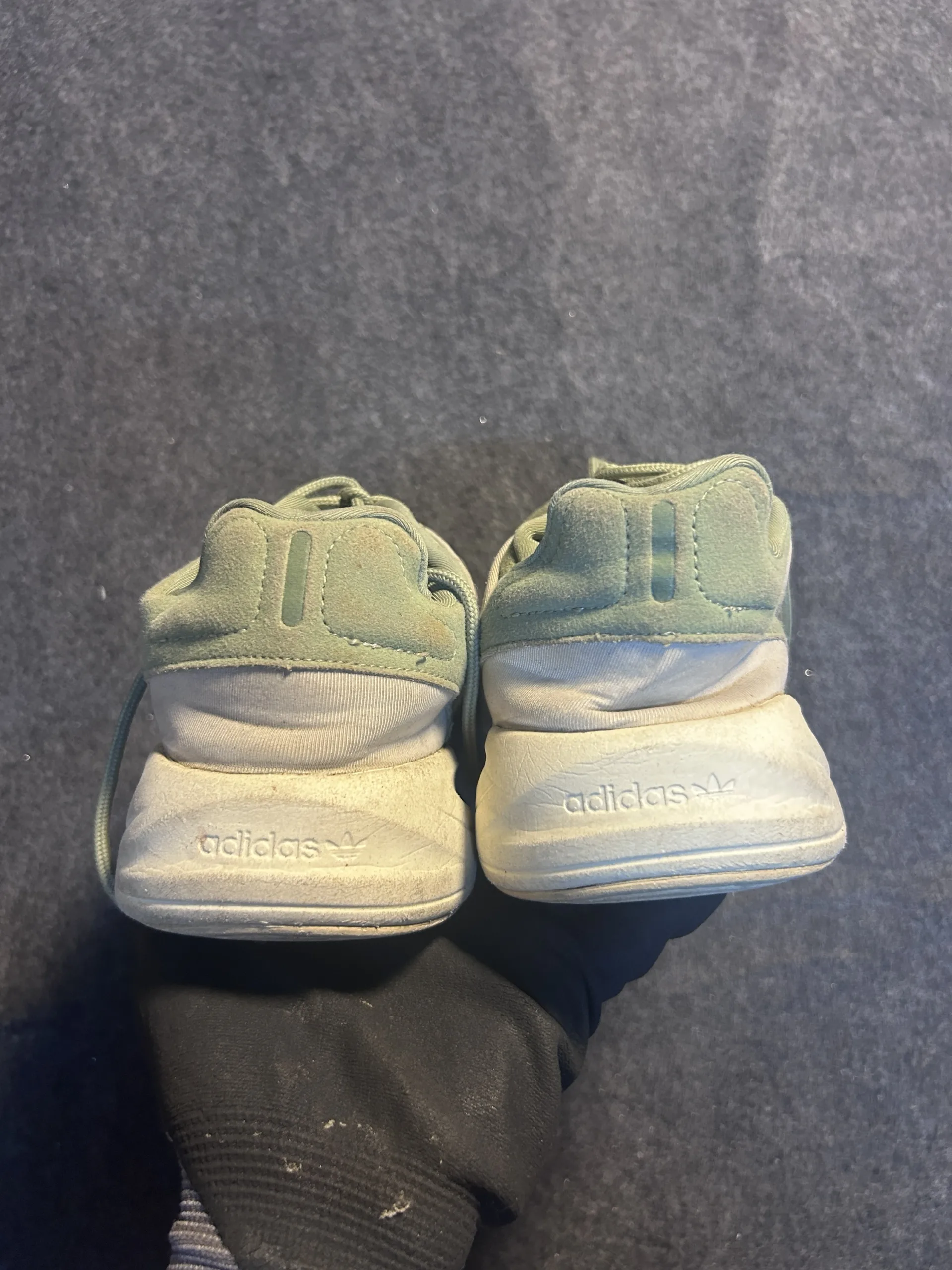 Adidas White simple detail view