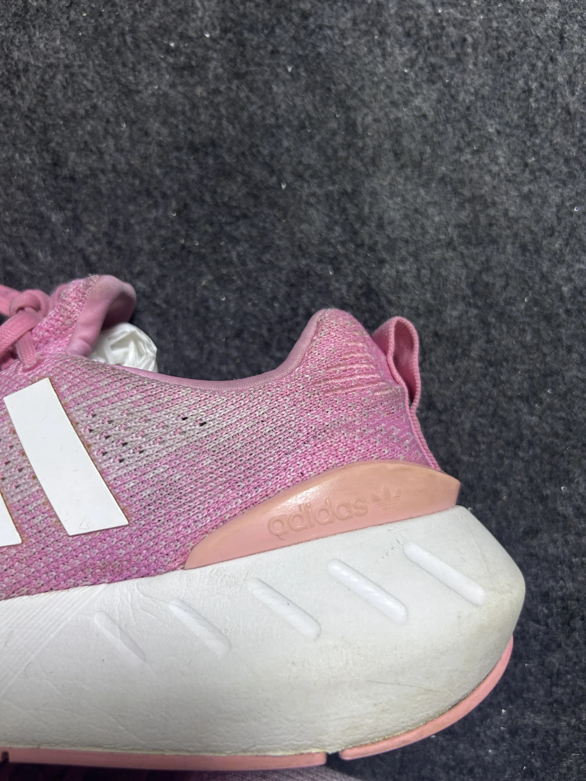 Adidas simple detail view