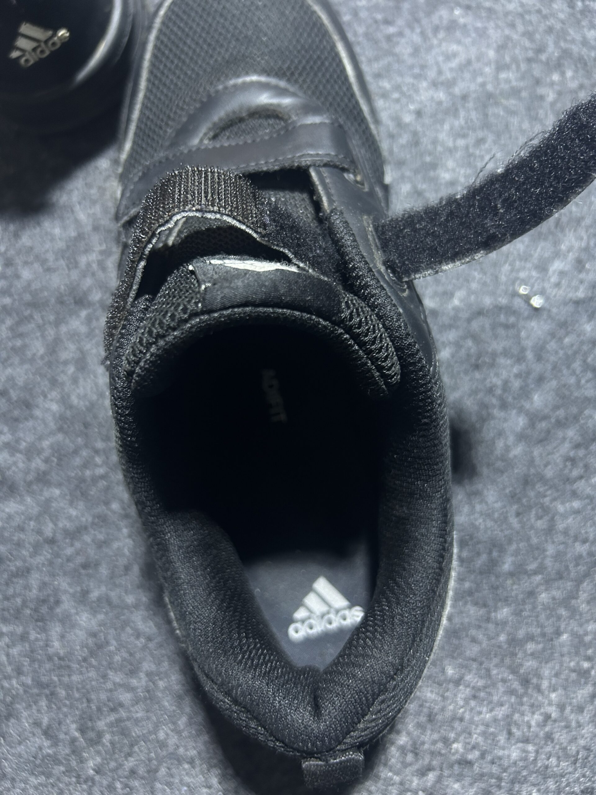 Adidas Black simple detail view