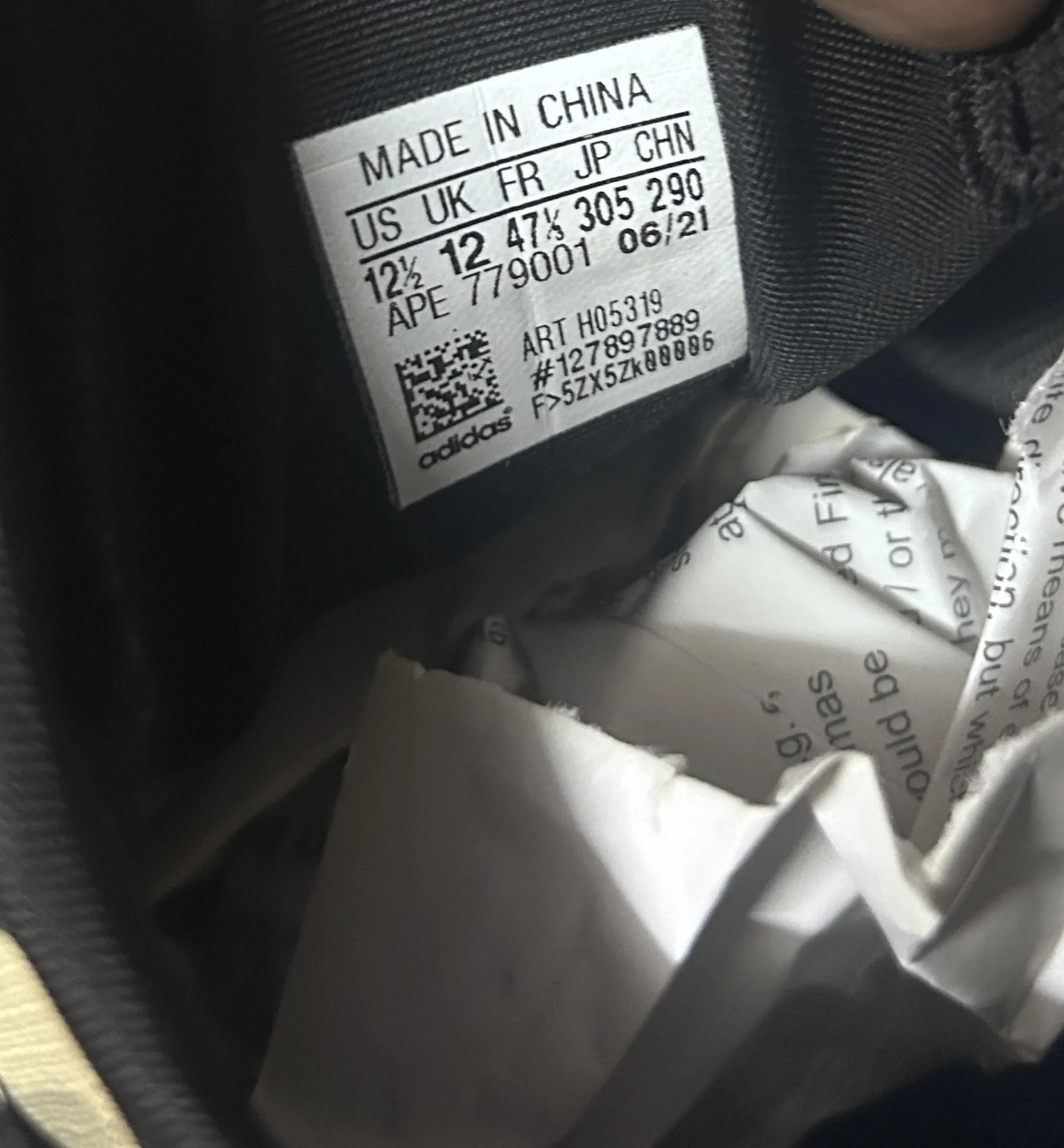 Adidas GORE-TEX simple alternate view