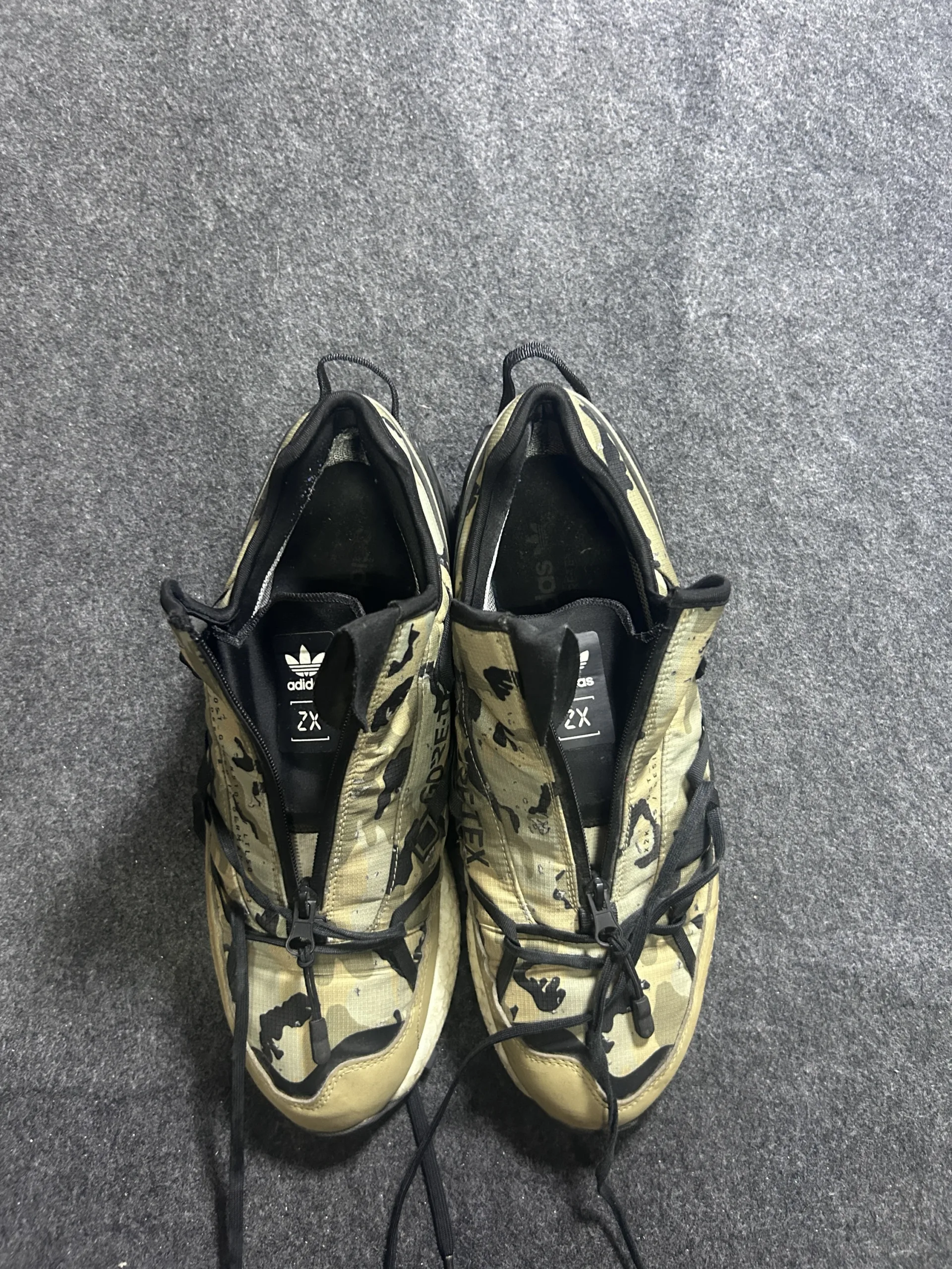 Adidas GORE-TEX simple back view