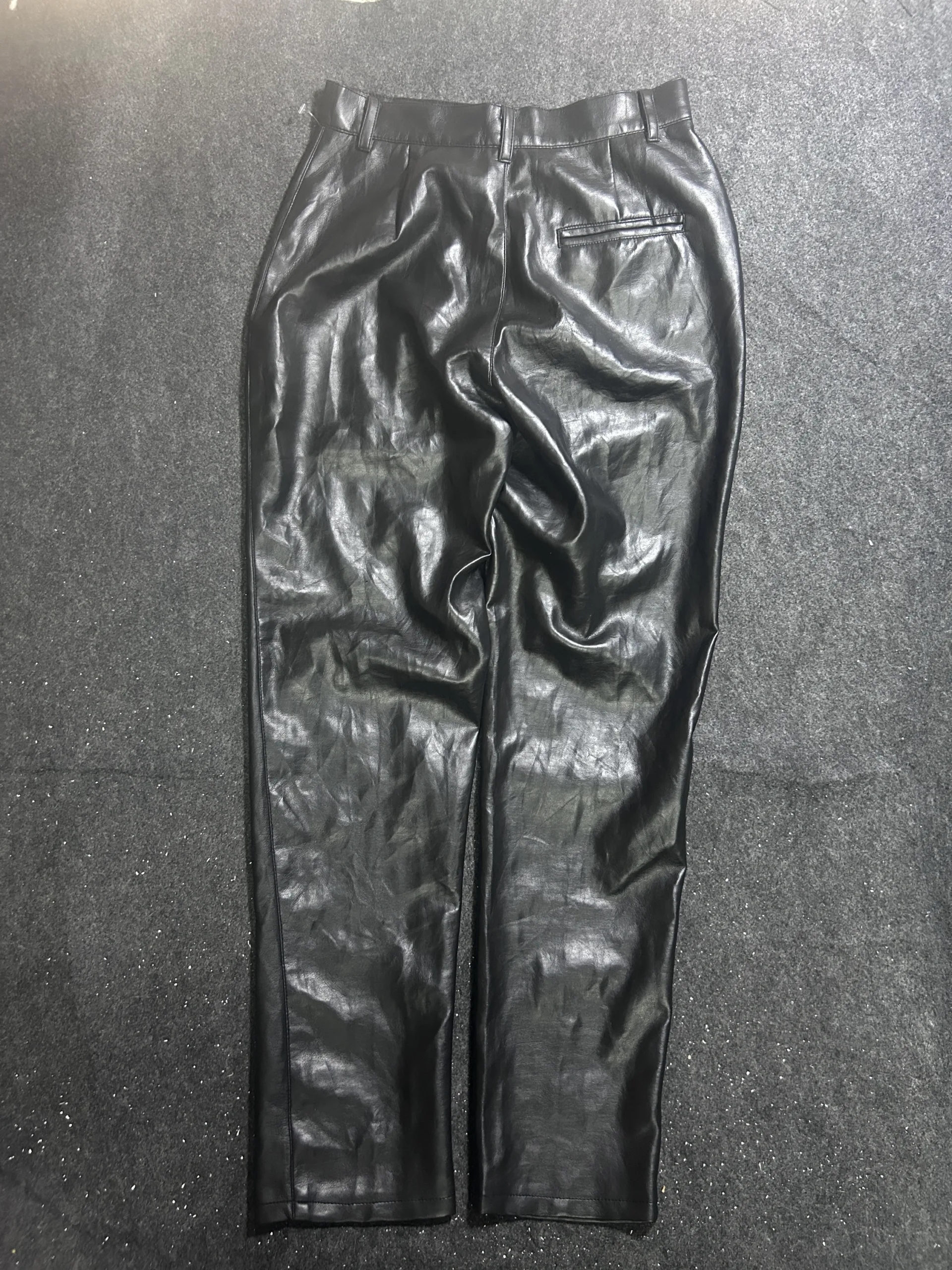Black Pants alternate view