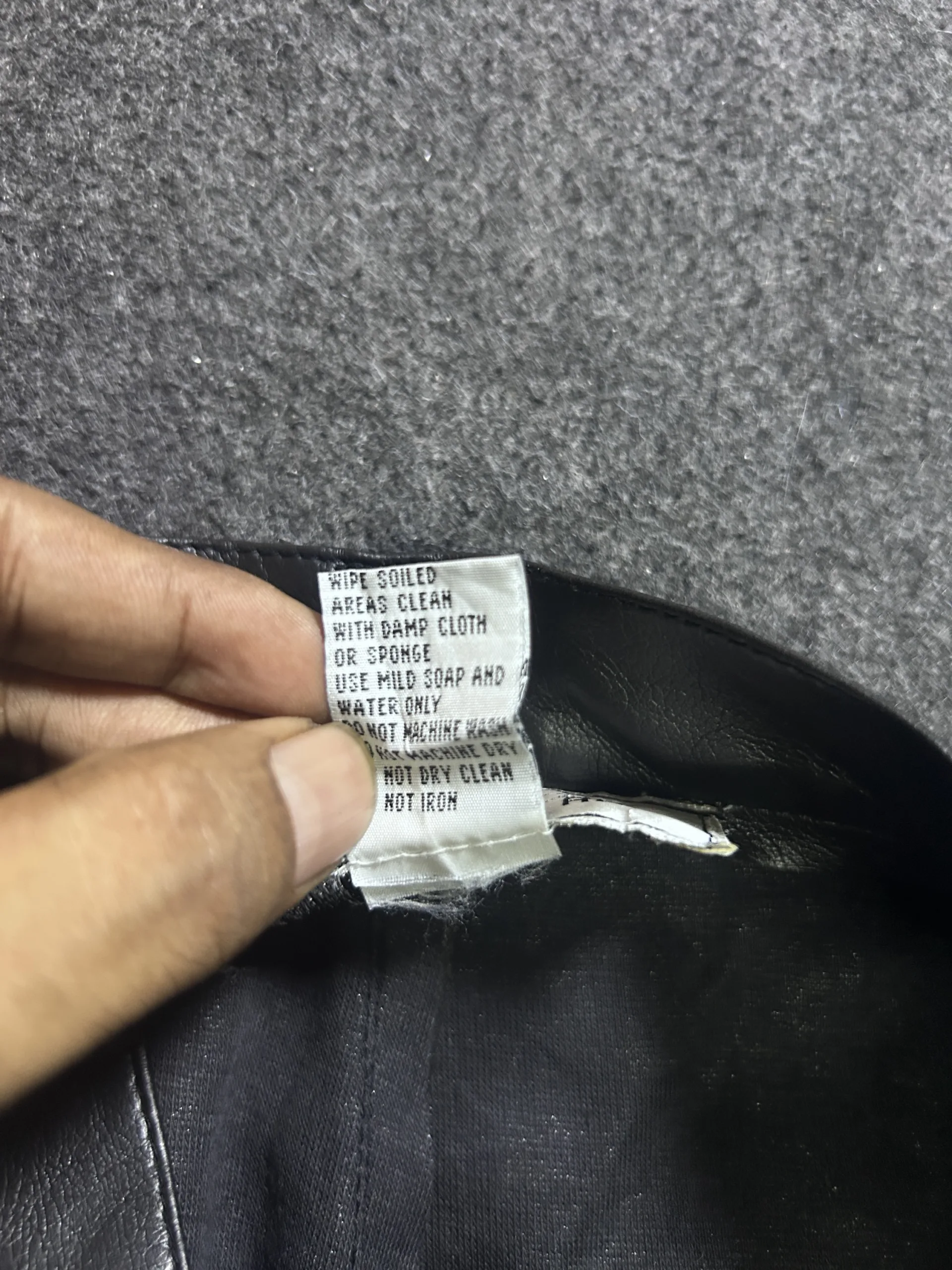 Black Pants detail view