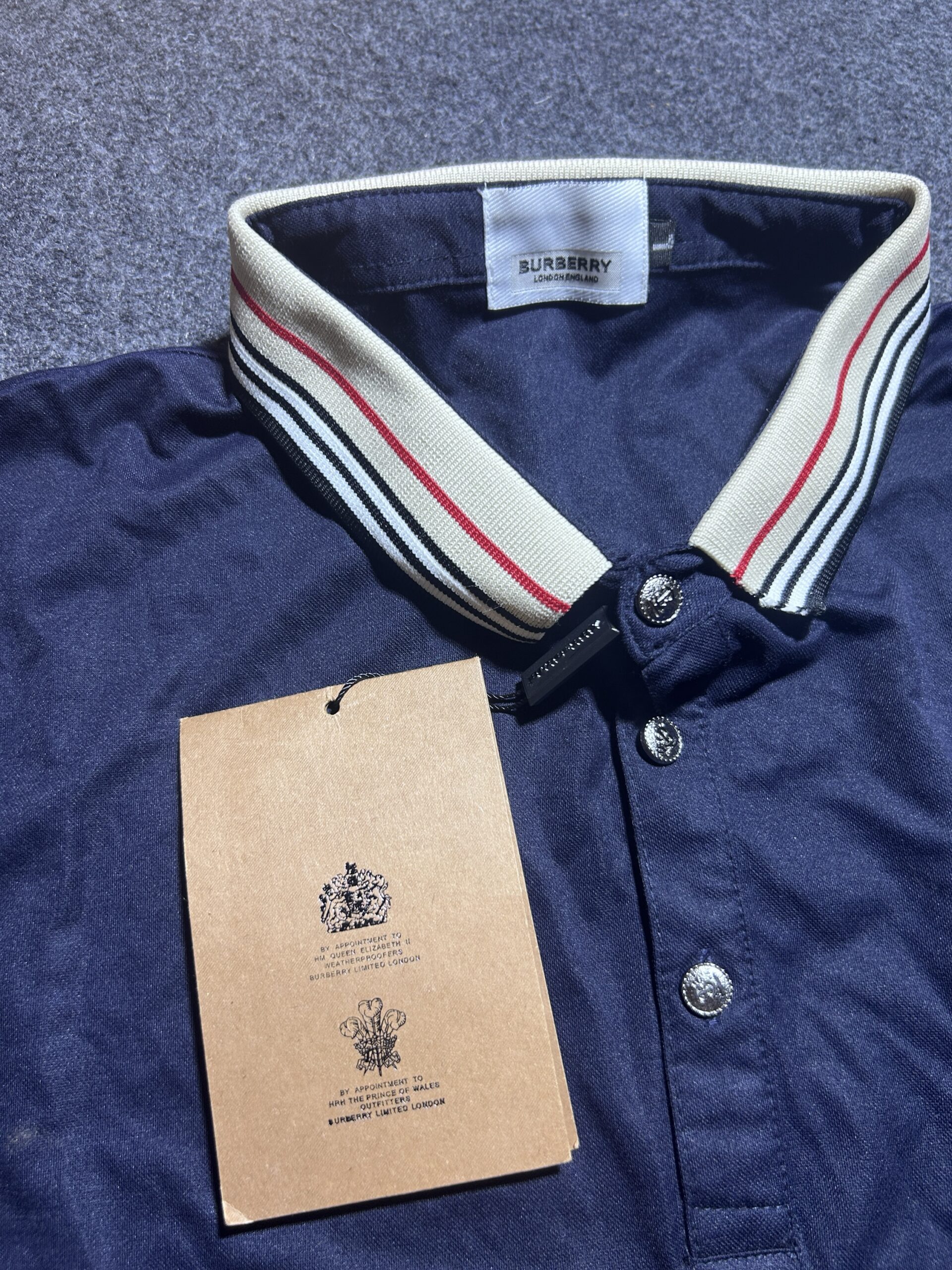 Navy T-Shirt detail view