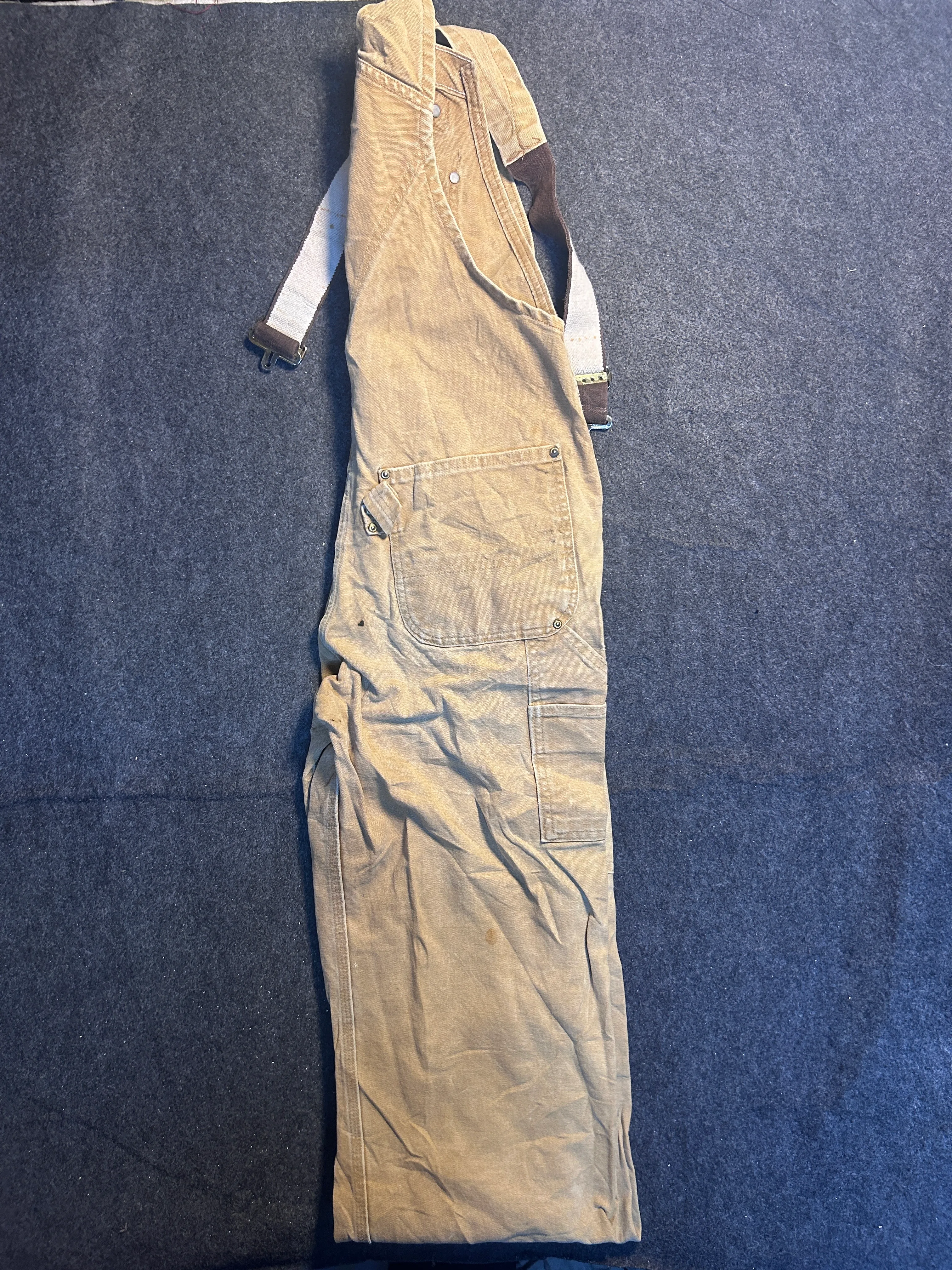 Carhartt Brown Clothing detail view