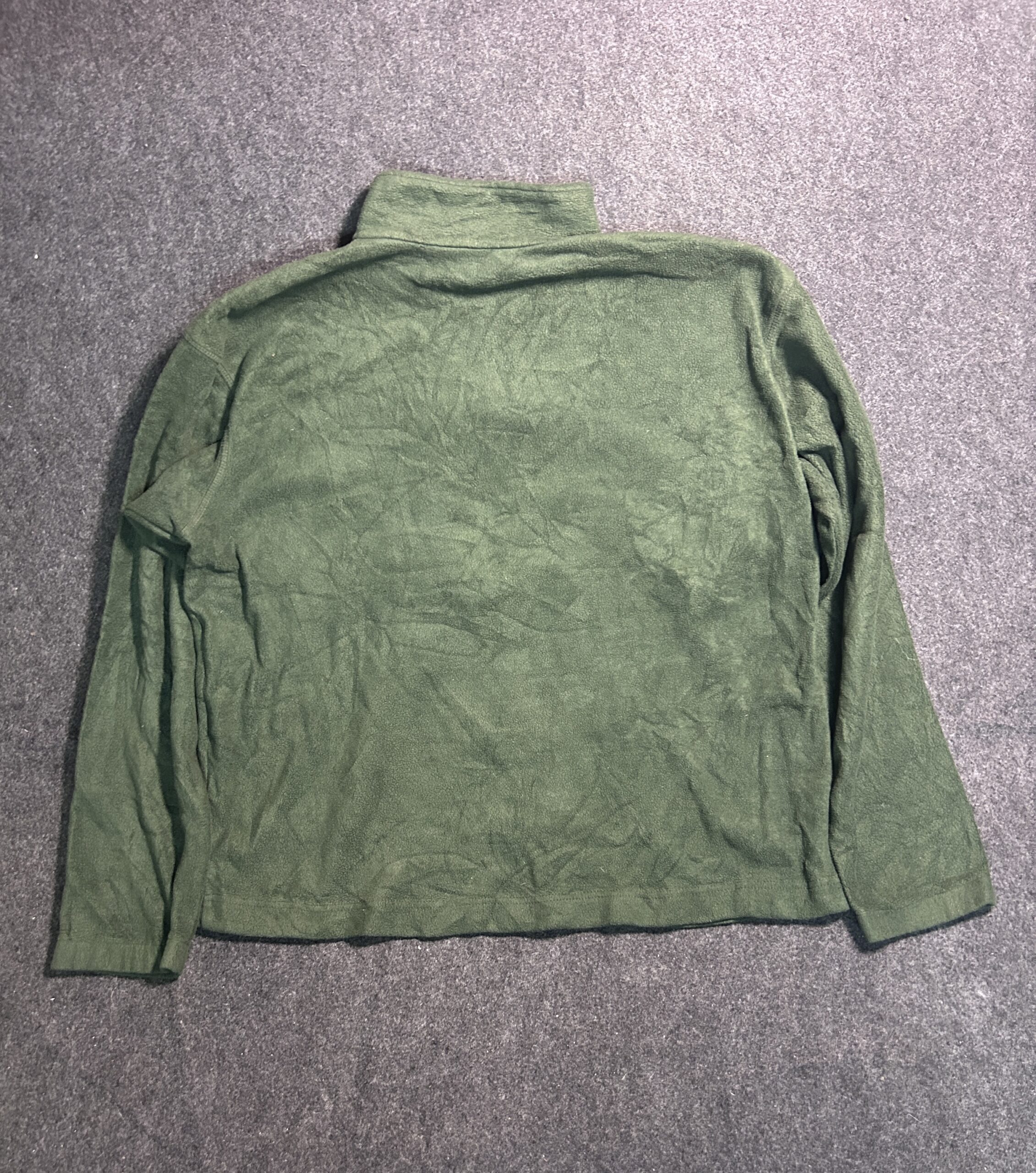 Columbia Green Sweatshirt detail view