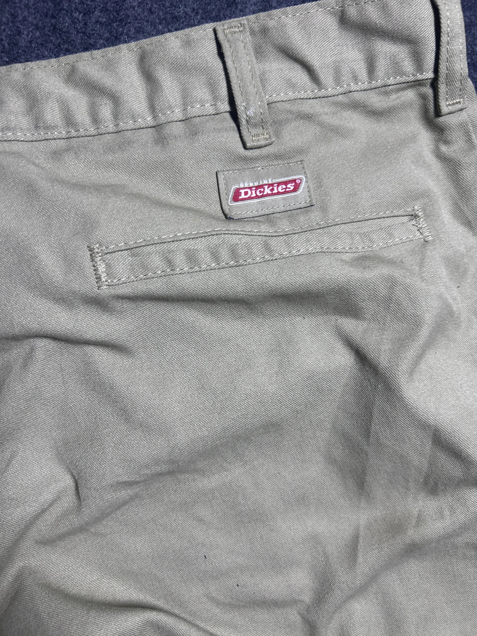 Dickies Khaki Pants detail view