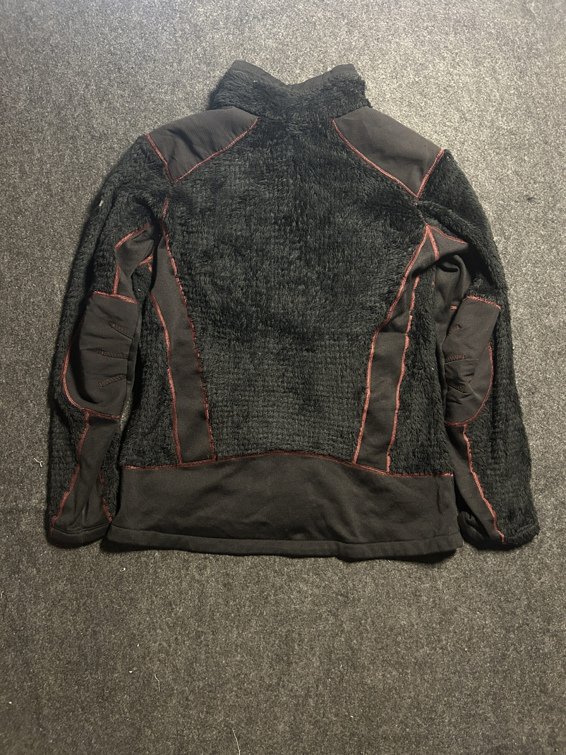 Eider Black Fleece Jacket detail view