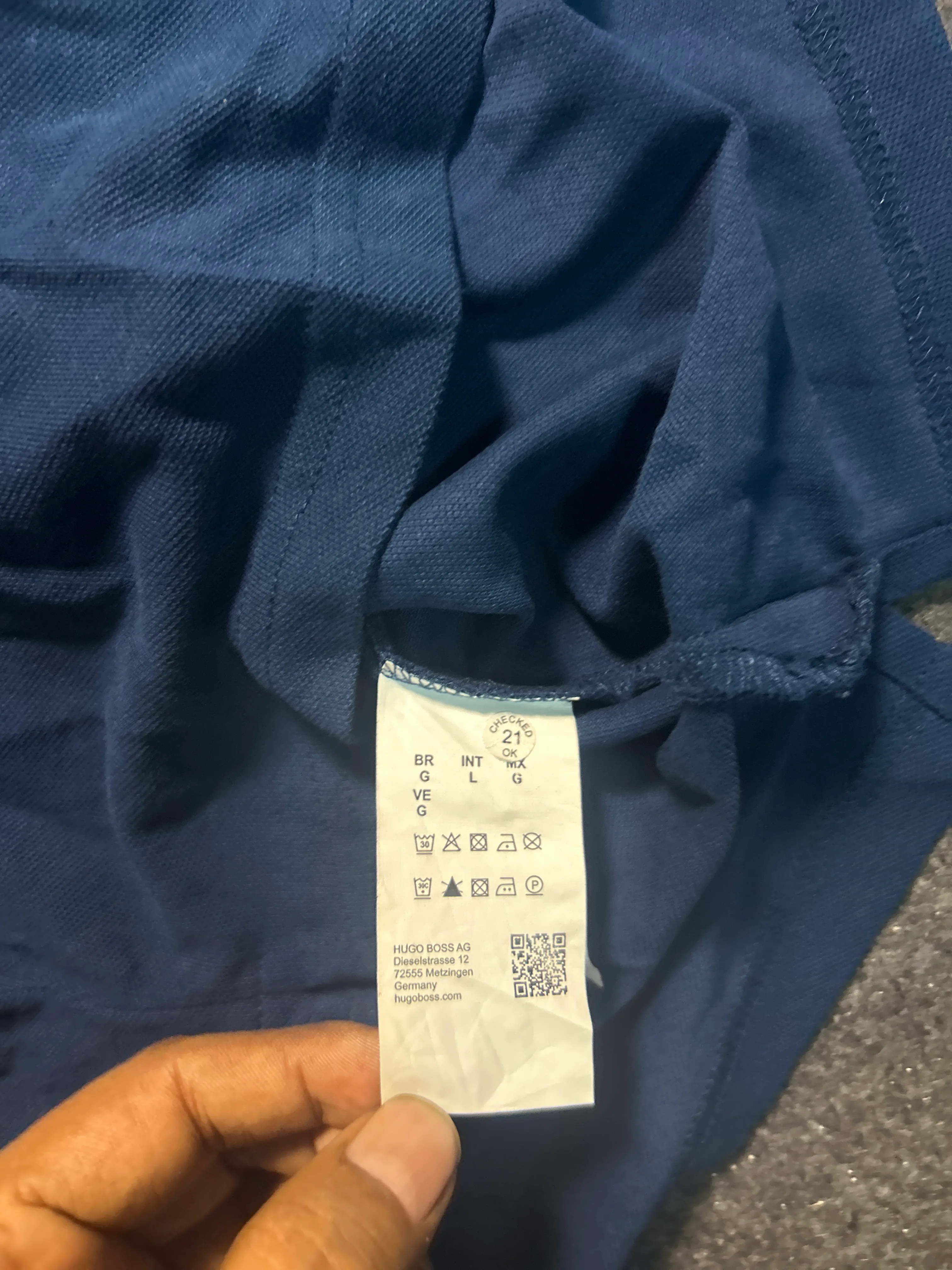 Hugo Boss Navy T-Shirt alternate view