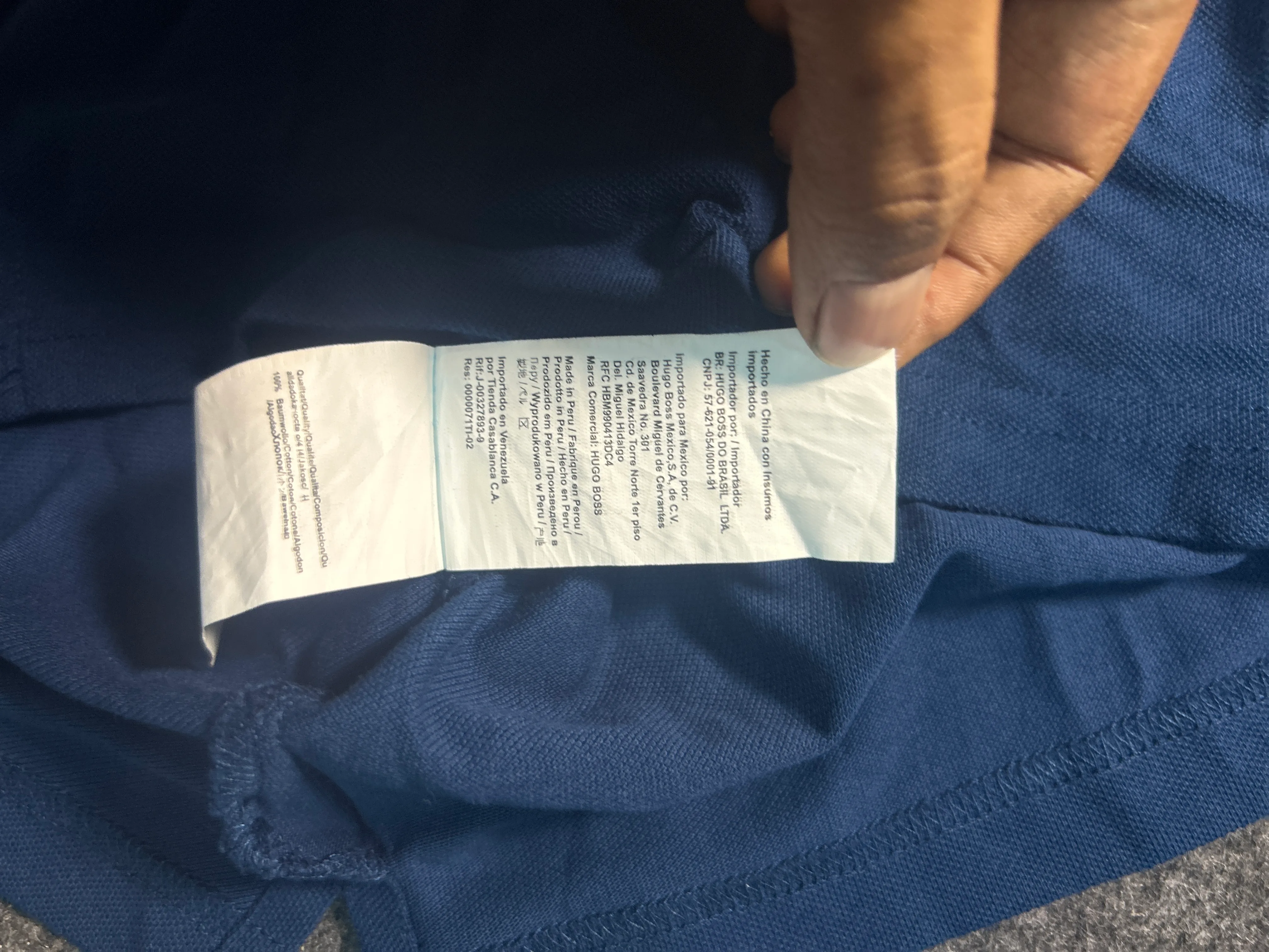 Hugo Boss Navy T-Shirt detail view