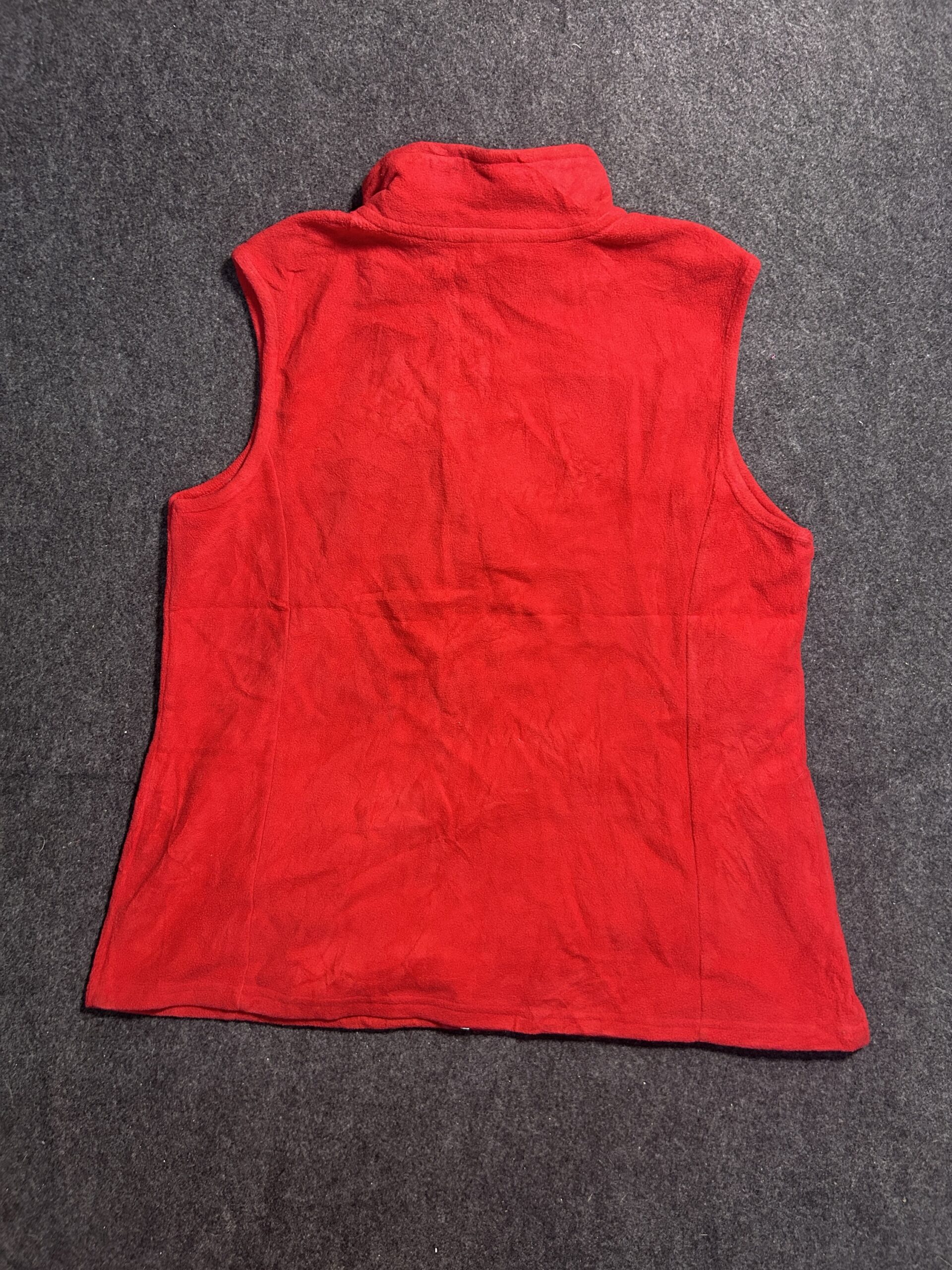 Red simple detail view