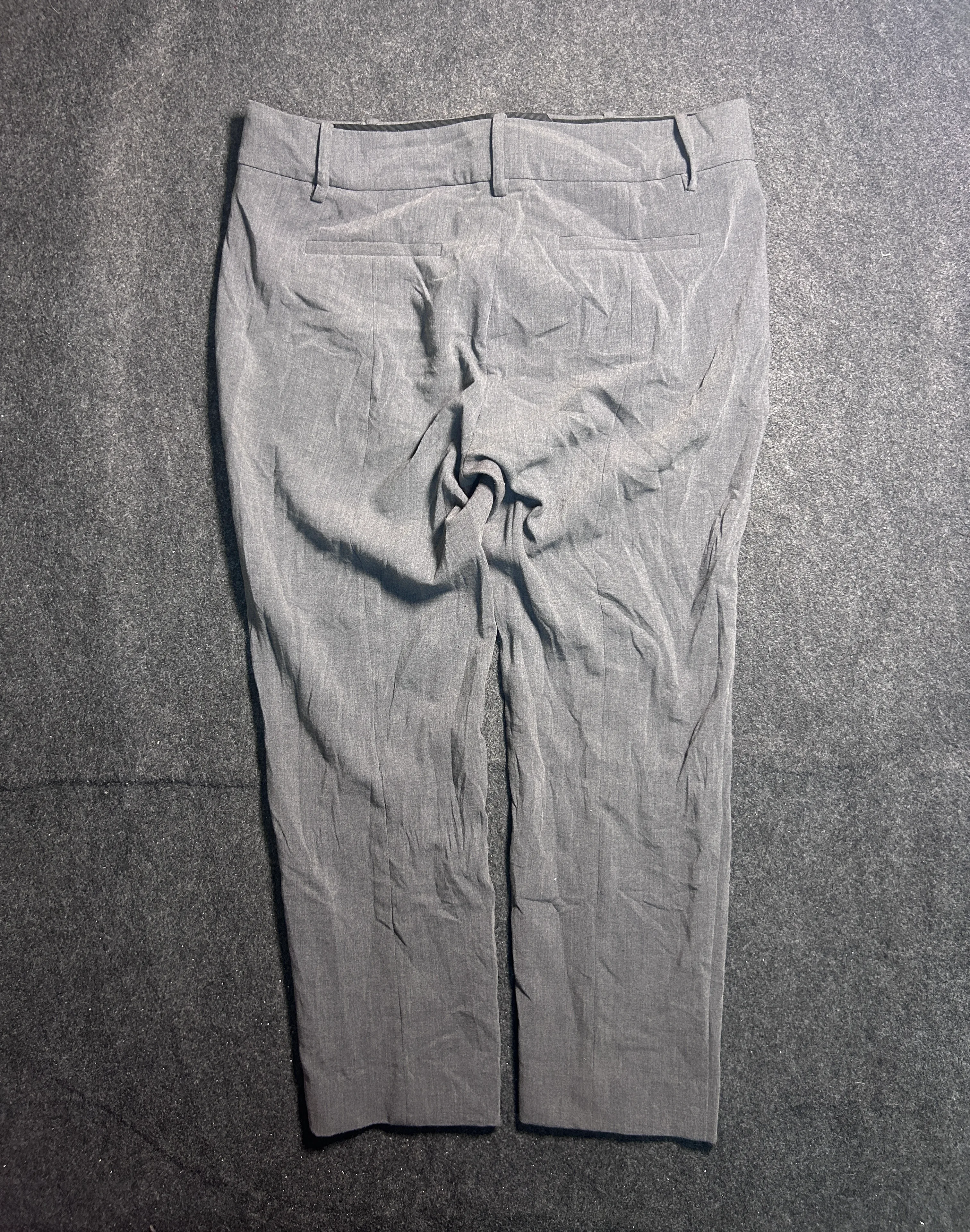 Pants detail view