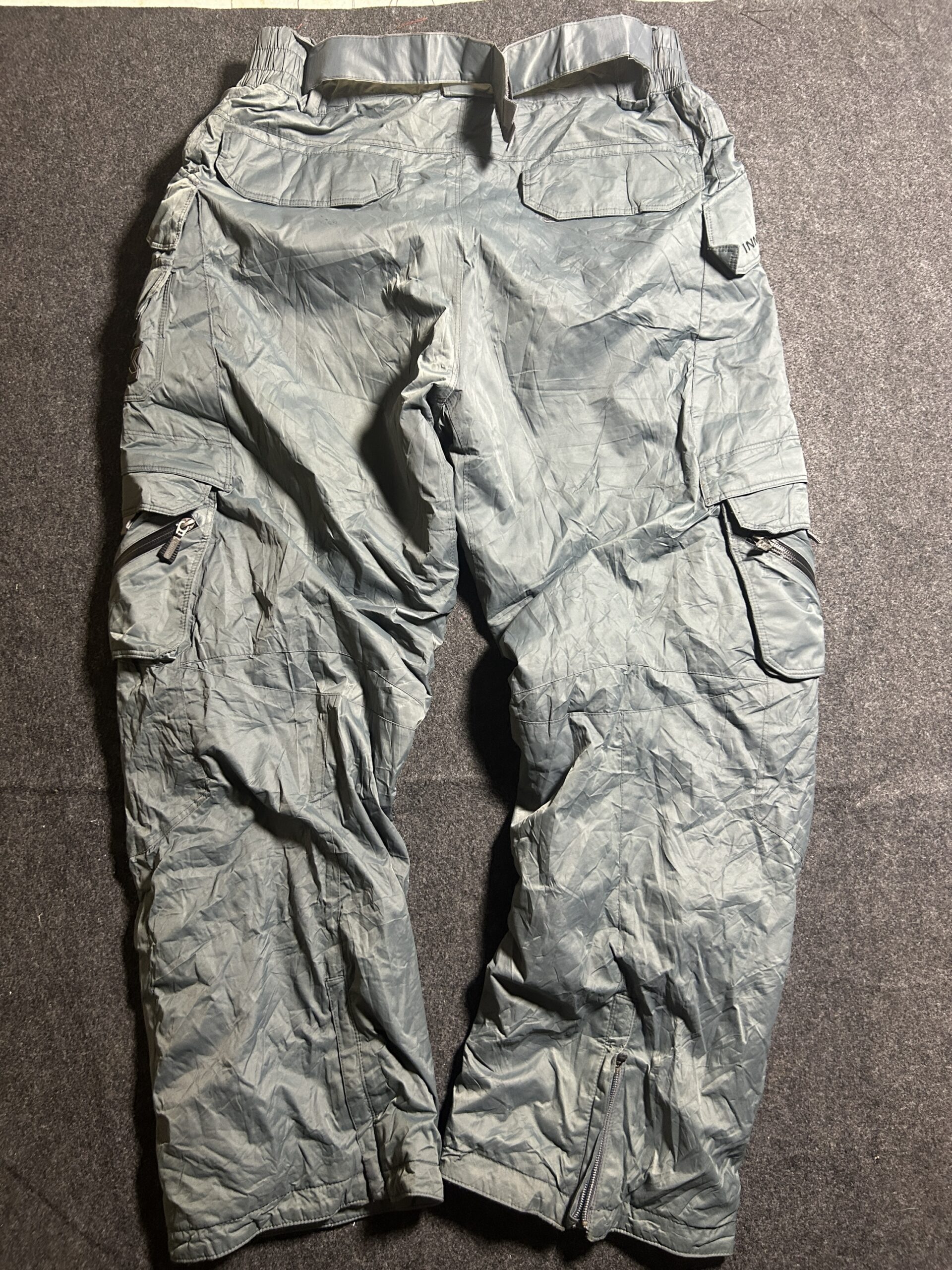 Cargo Pants detail view