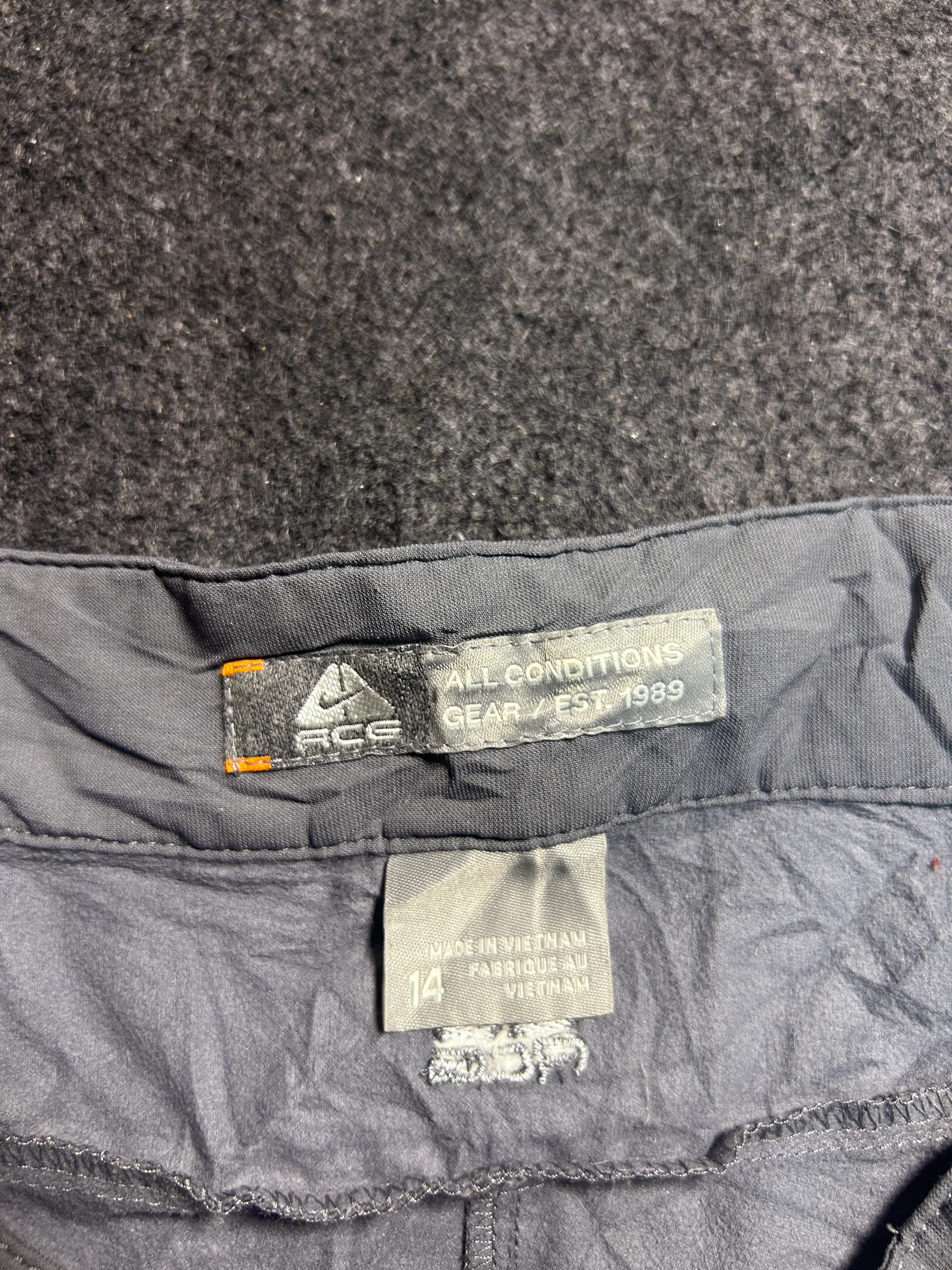 Nike ACG Grey Cargo Pants detail view
