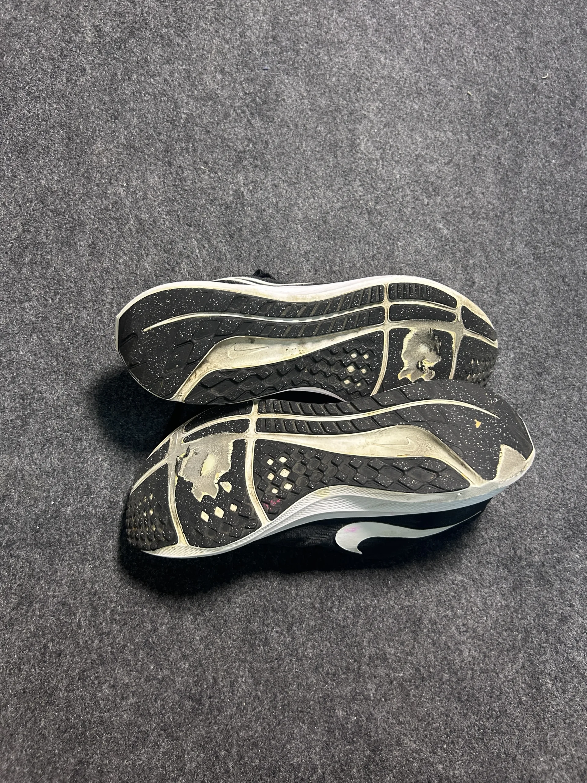 Nike Black simple back view