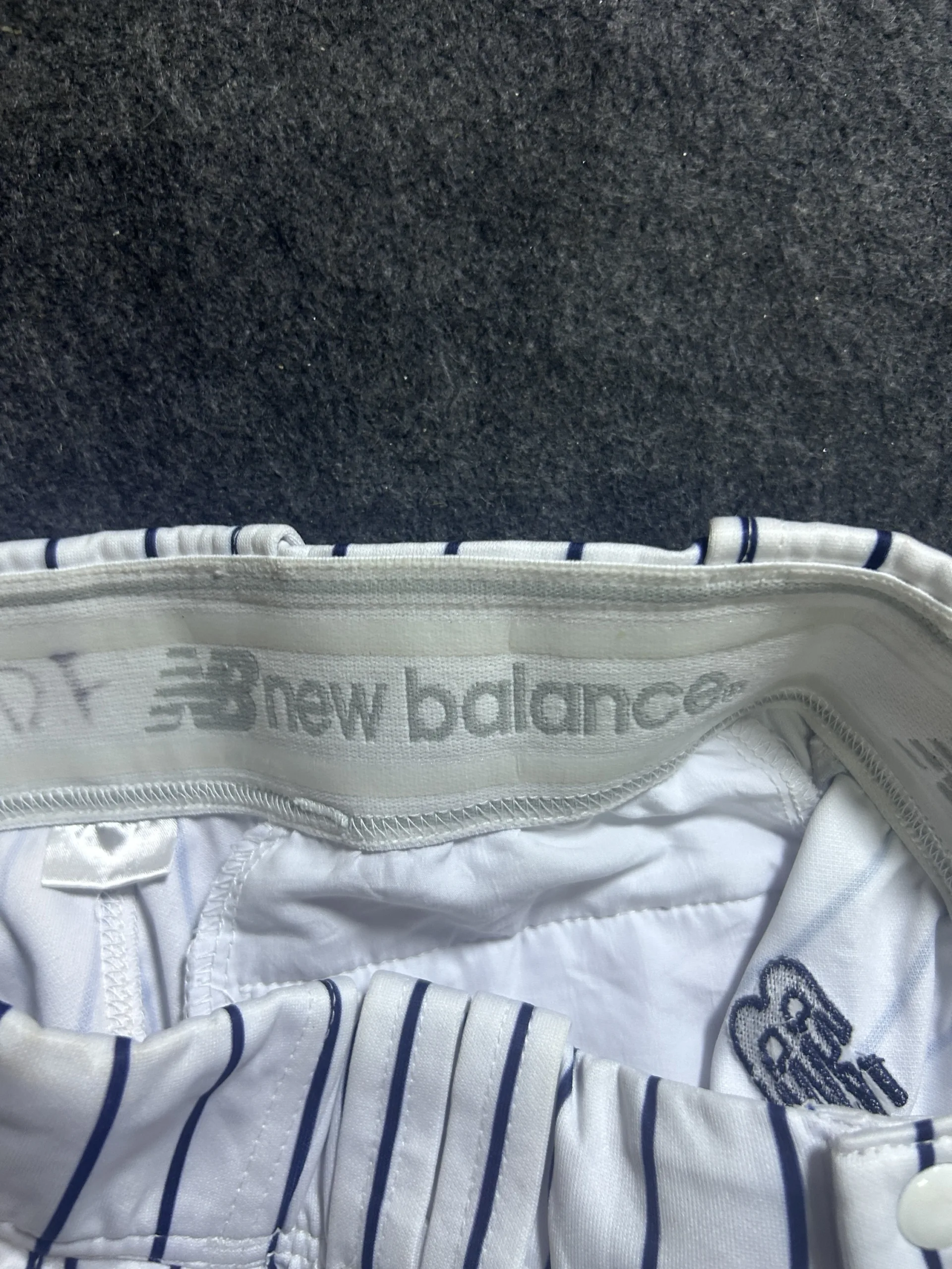 New Balance White Pants detail view
