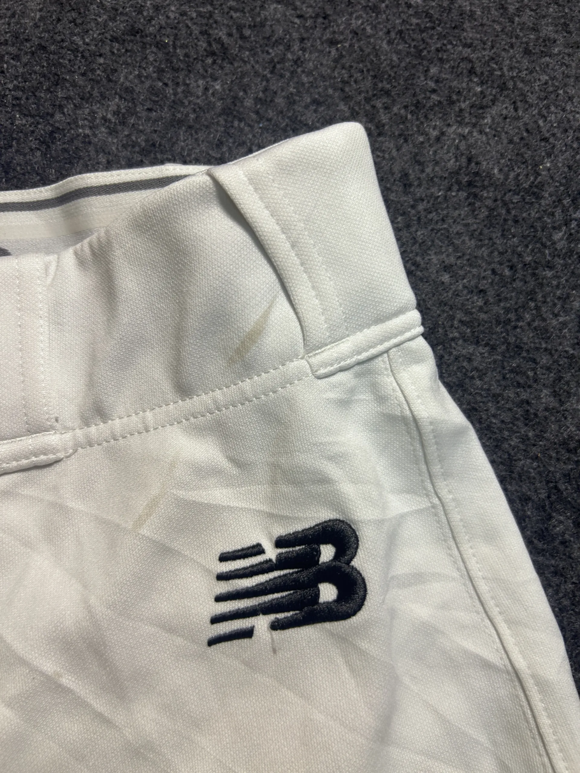 New Balance White Pants detail view