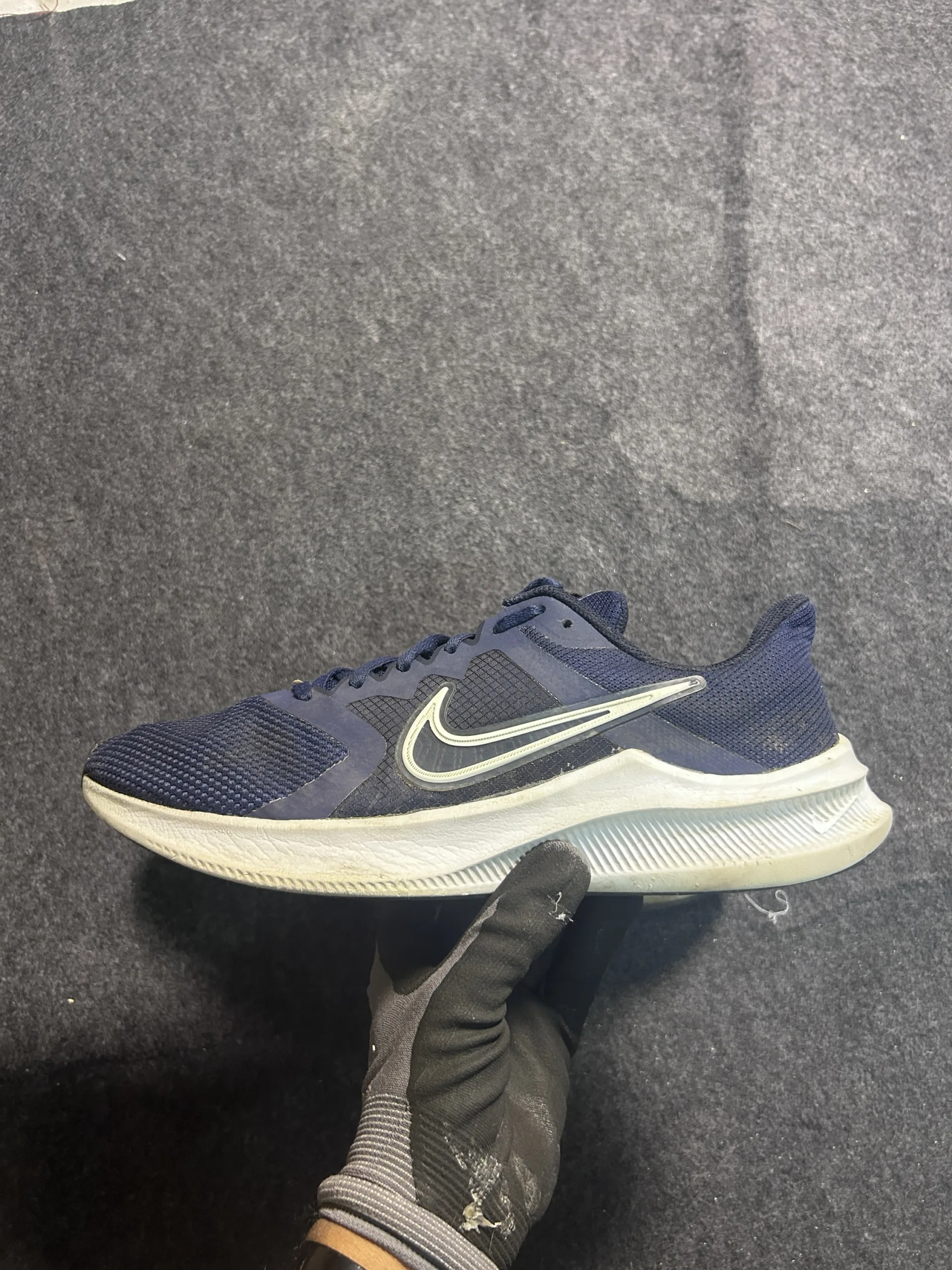 Nike Navy simple alternate view