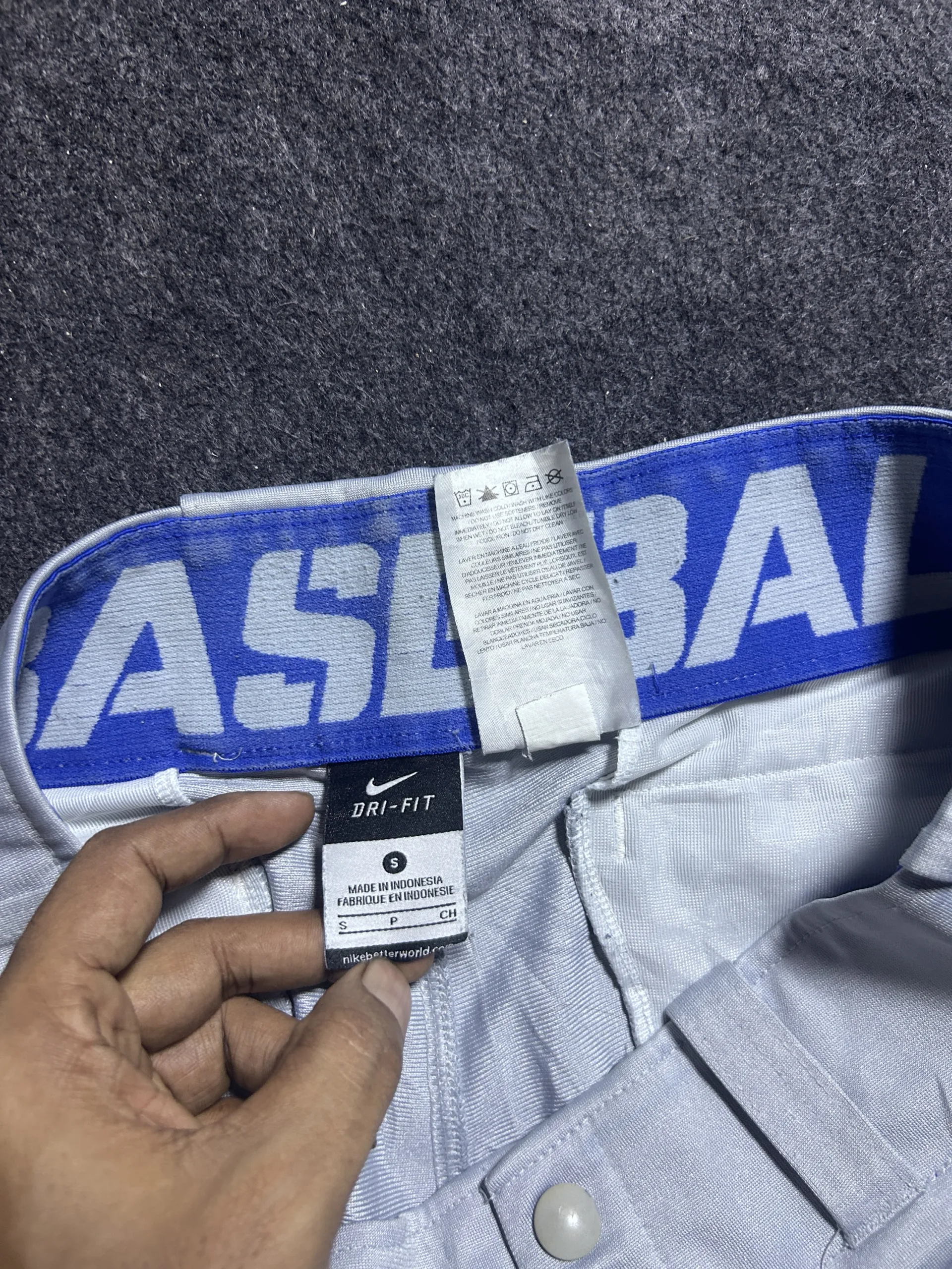 Nike Grey Shorts detail view