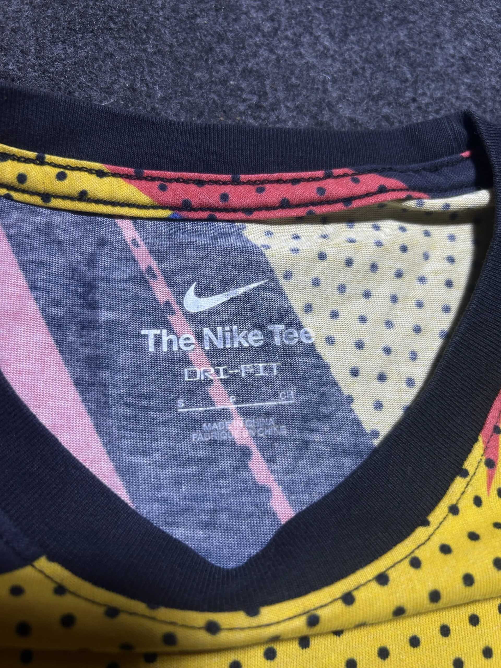 Nike Dri-FIT simple detail view