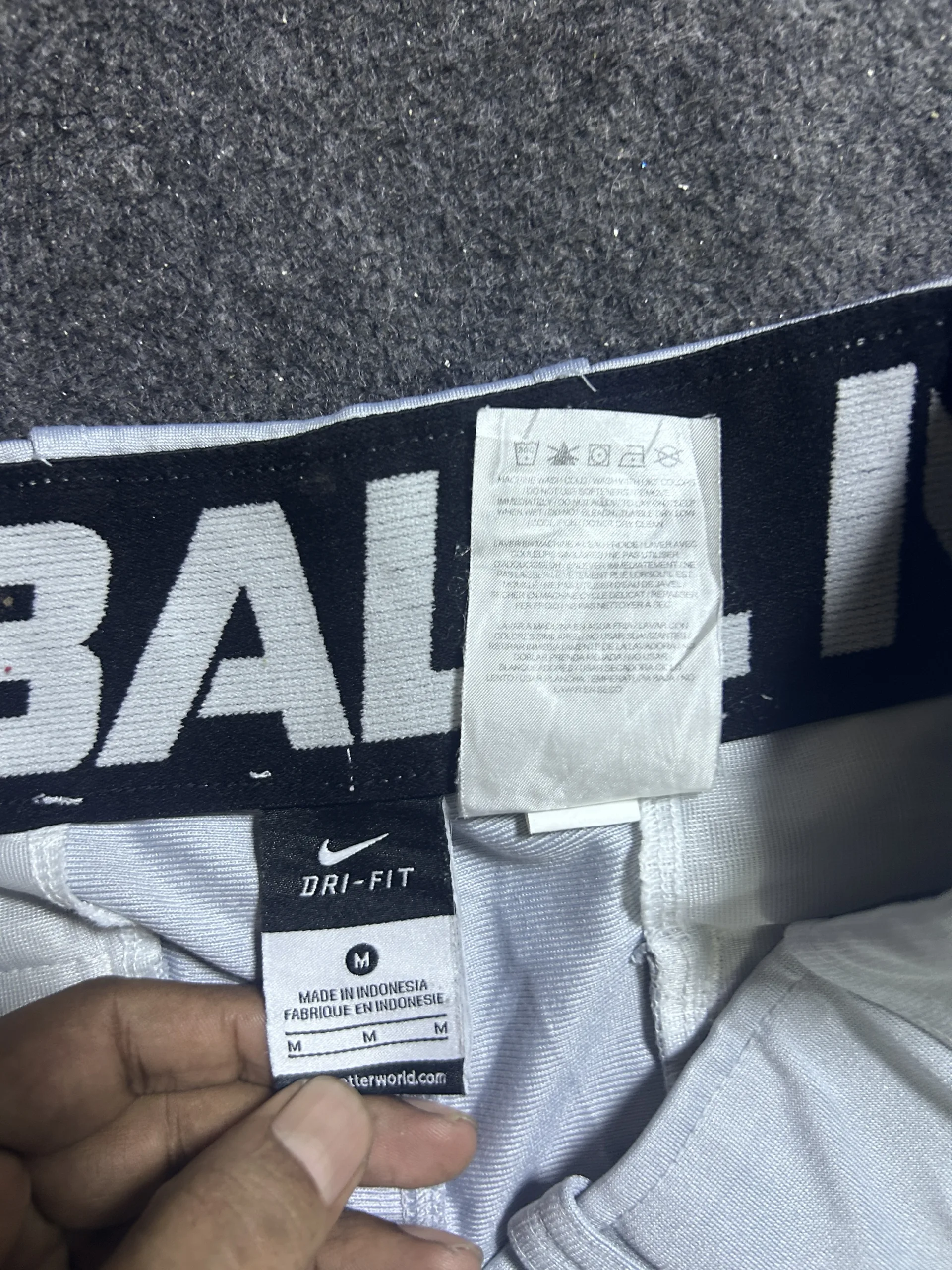 Nike Dri-FIT Grey Shorts detail view