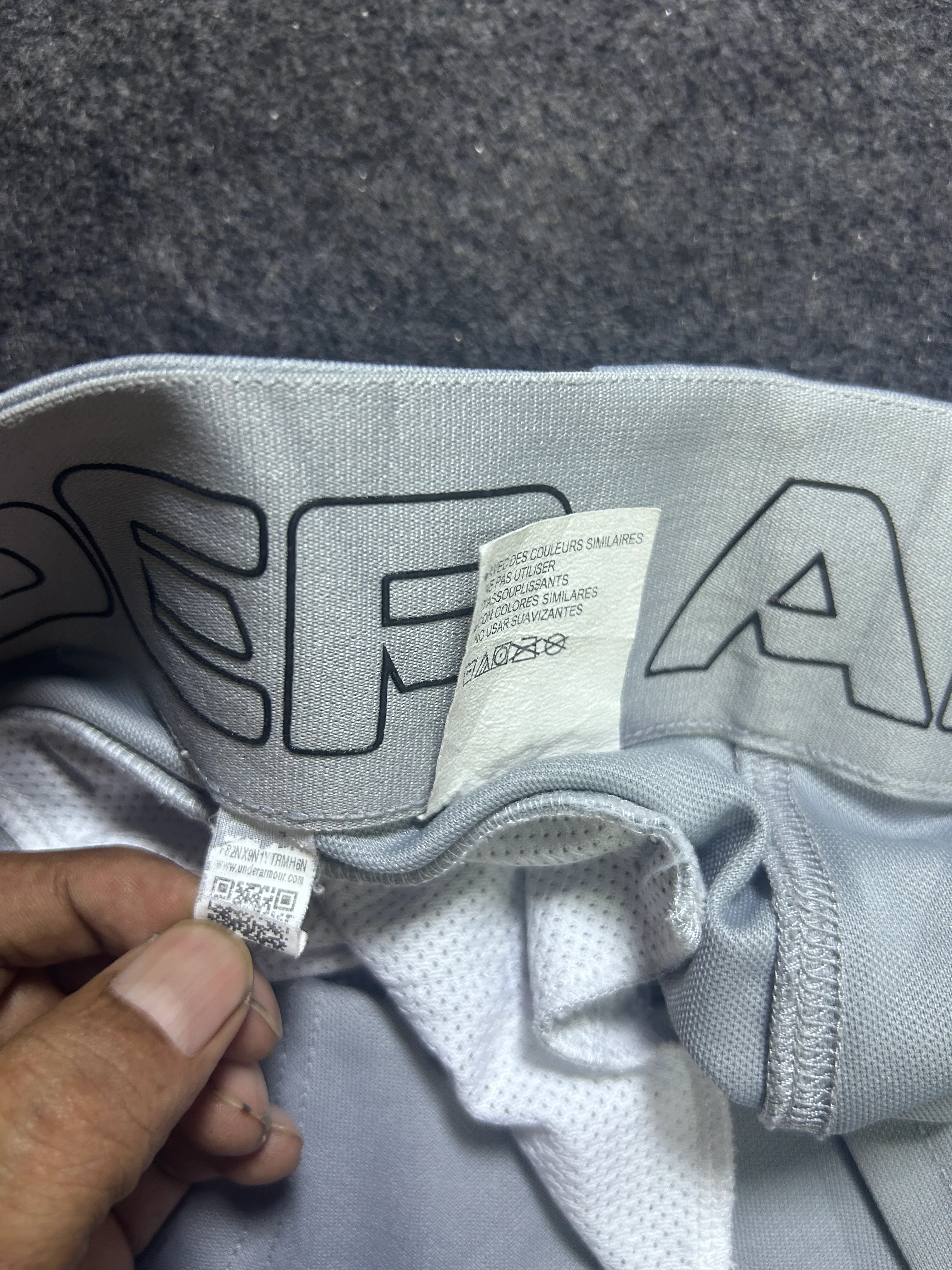 Under Armour White Shorts detail view