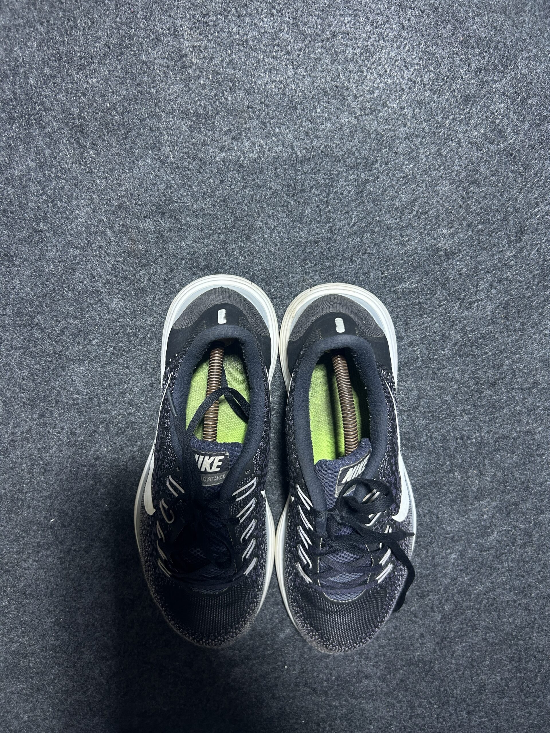 Nike Black simple detail view