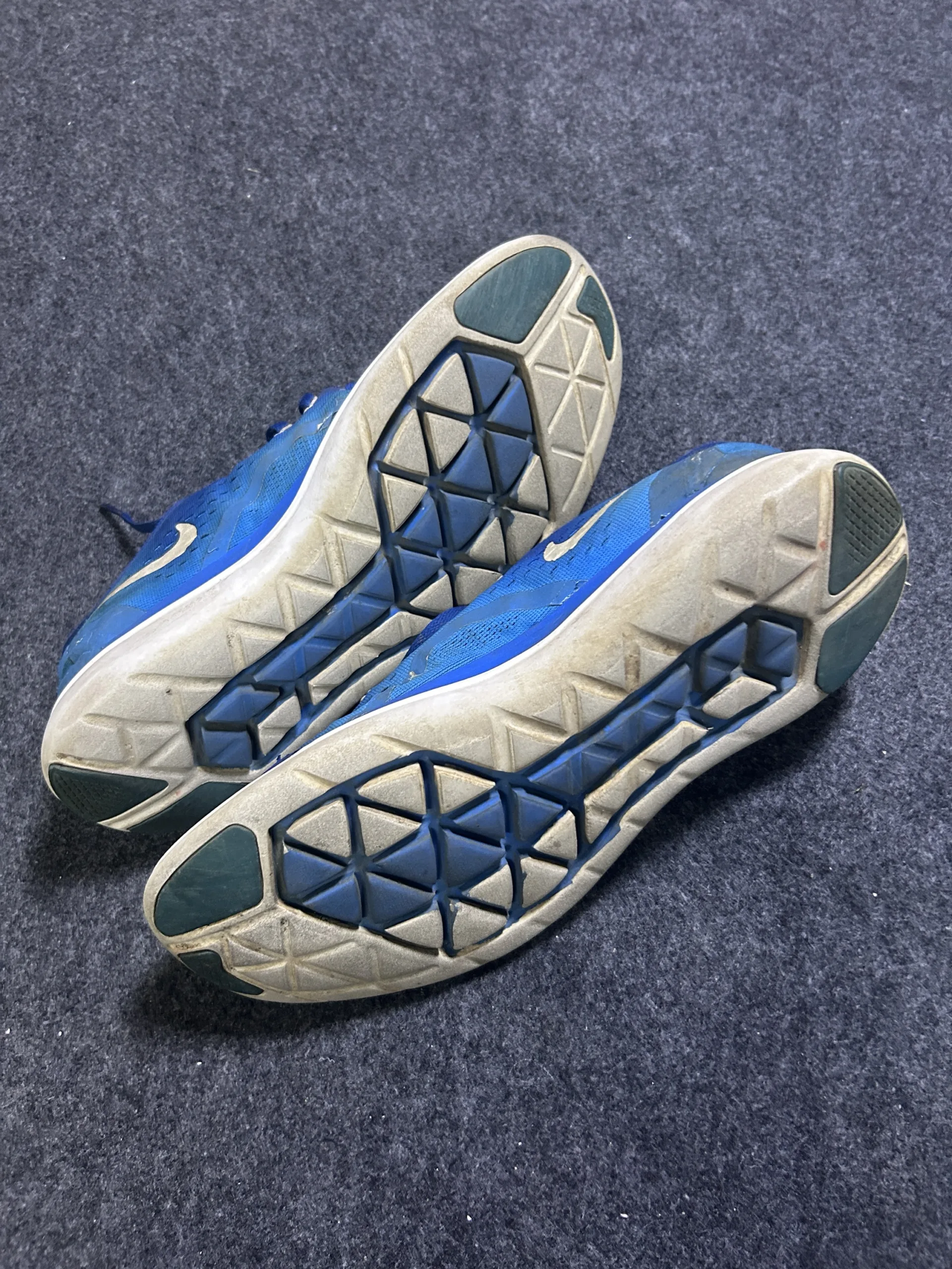 Nike Blue simple detail view
